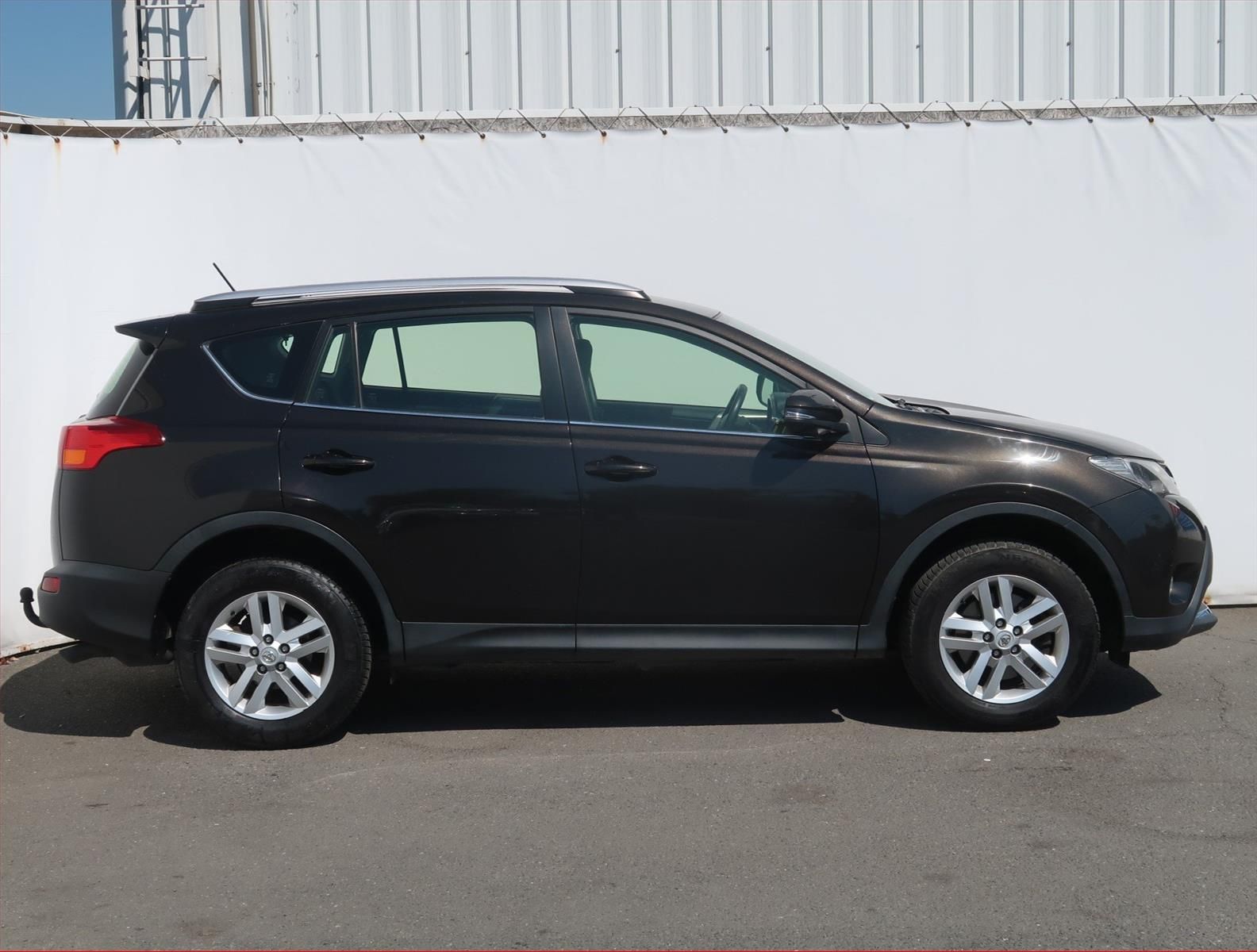 Toyota Rav4, 2.0 D-4D, Serv.kniha - fotka 6