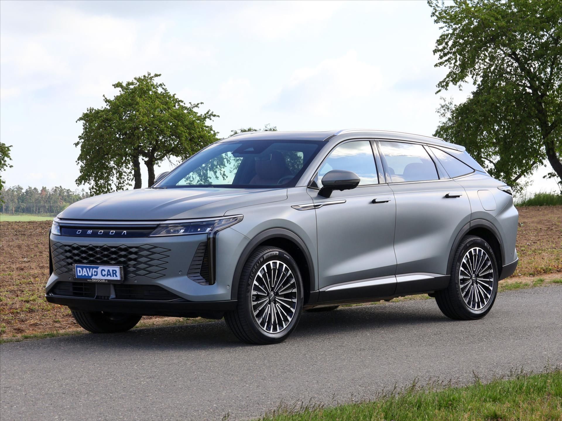 Omoda 9, 1.5 Hybrid 395KW CZ 7 let záru - fotka 3