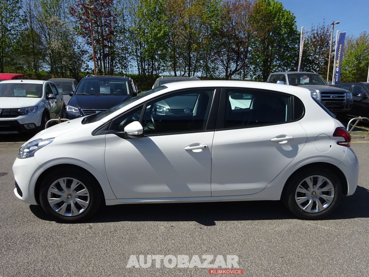 Peugeot 208, 1,2, B - fotka 4