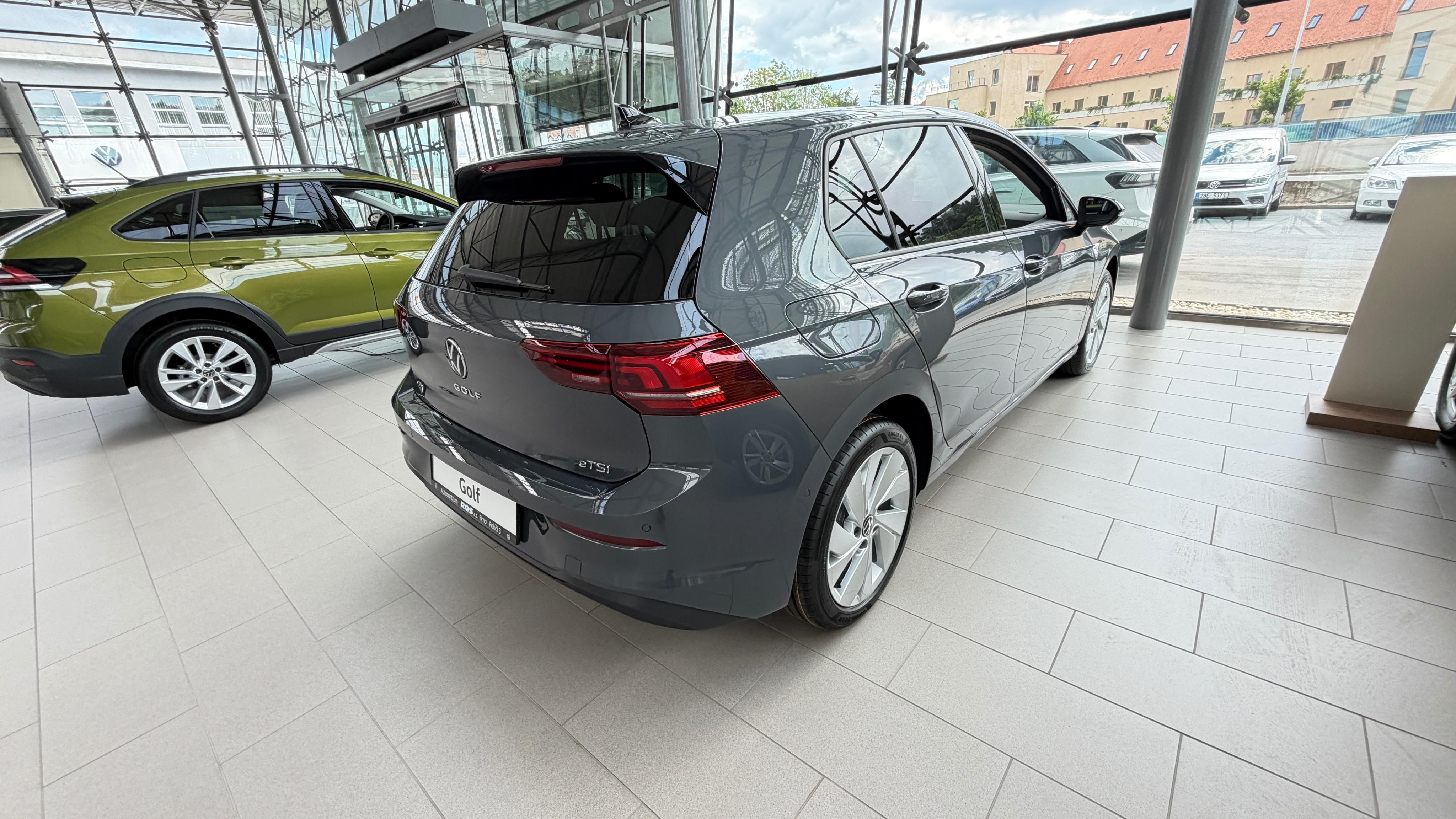 Volkswagen Golf, People 1.5 eTSI 7DSG - fotka 5