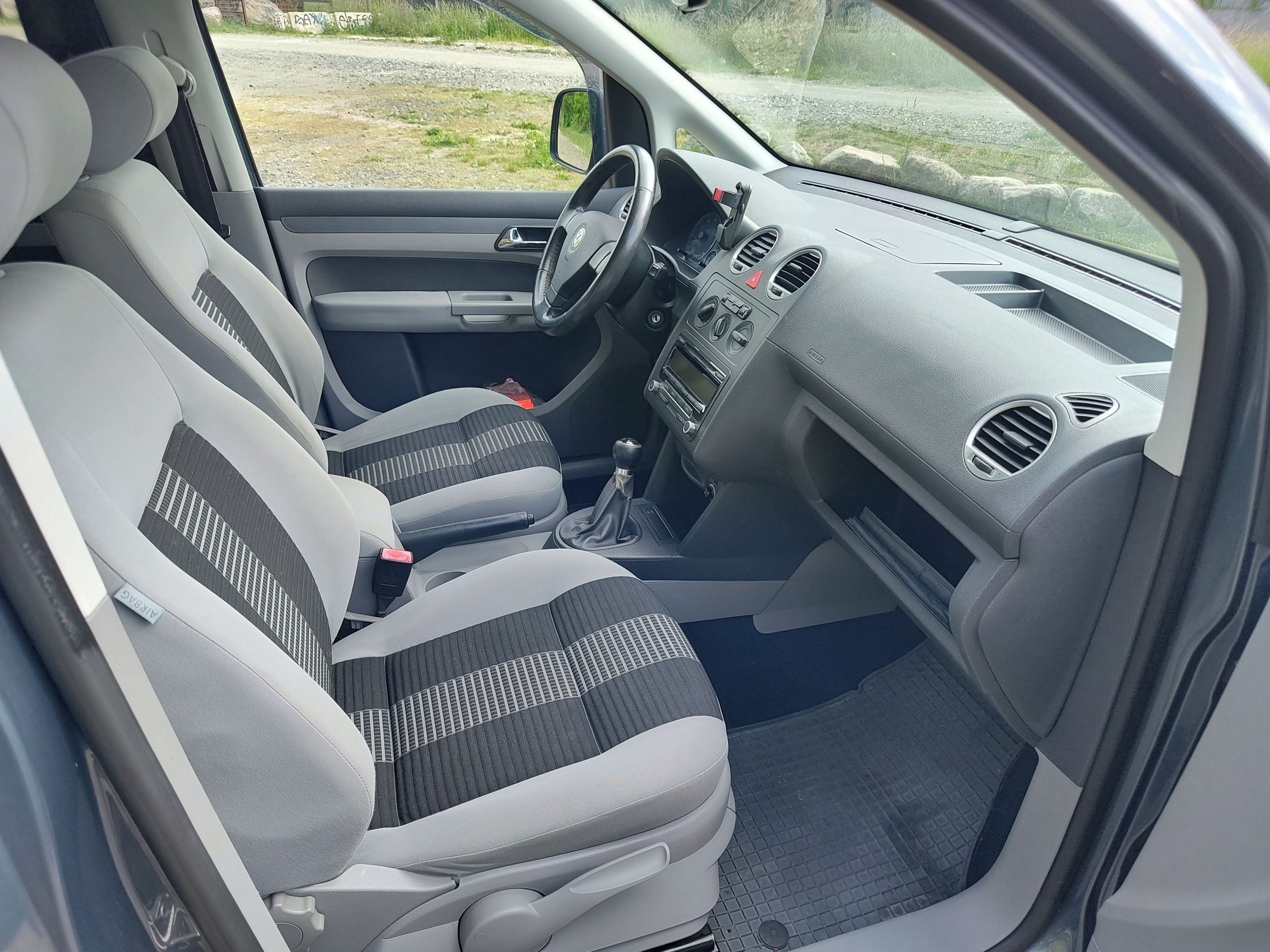 Volkswagen Caddy, Life 1,6 LPG - fotka 6