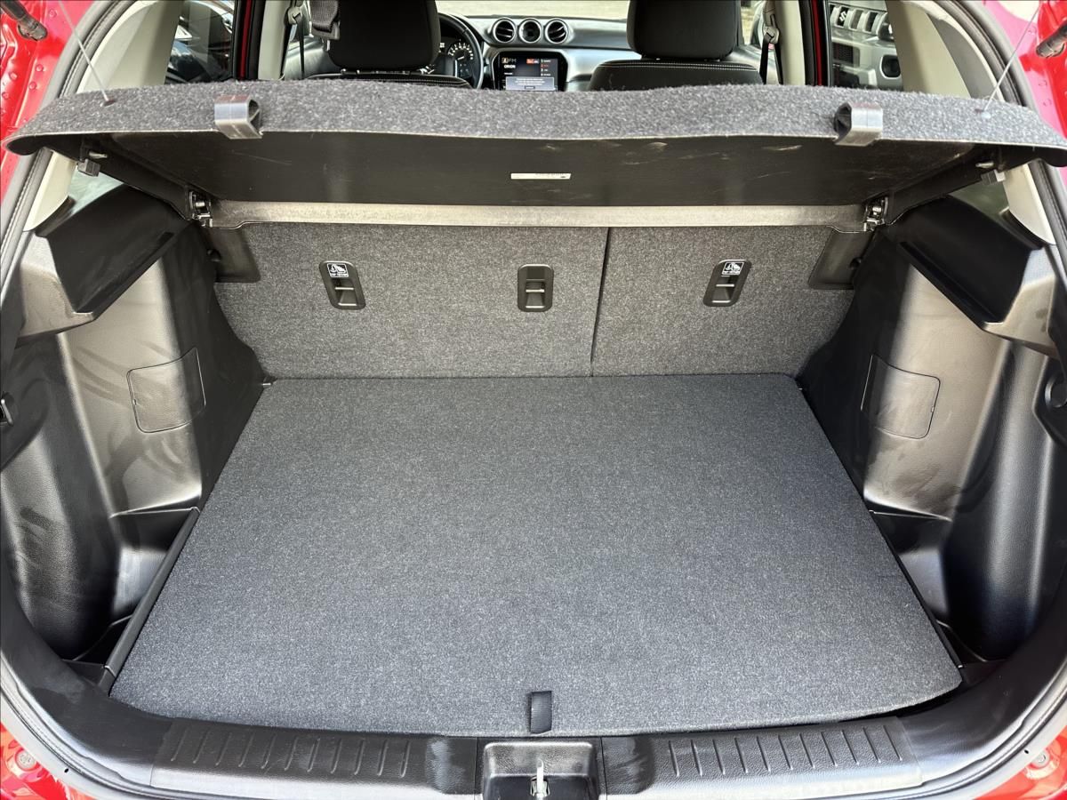 Suzuki Vitara, 1,4 4x4 HYBRID - fotka 5