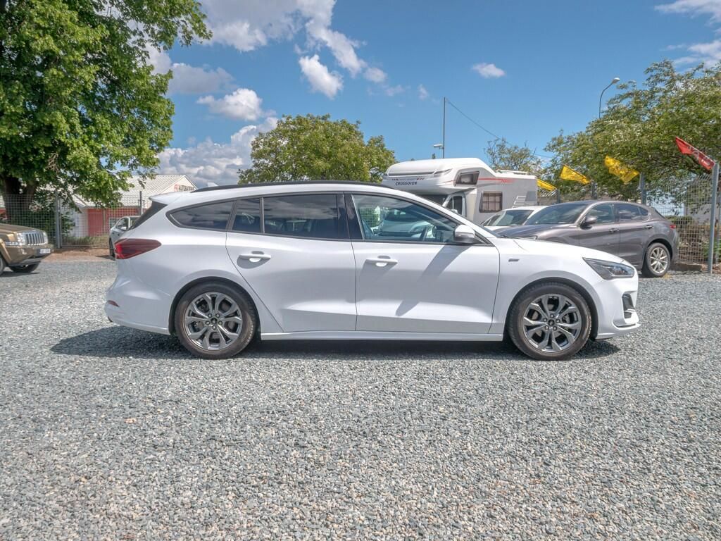Ford Focus, ČR 1.0T 114KW mat – LED - fotka 4