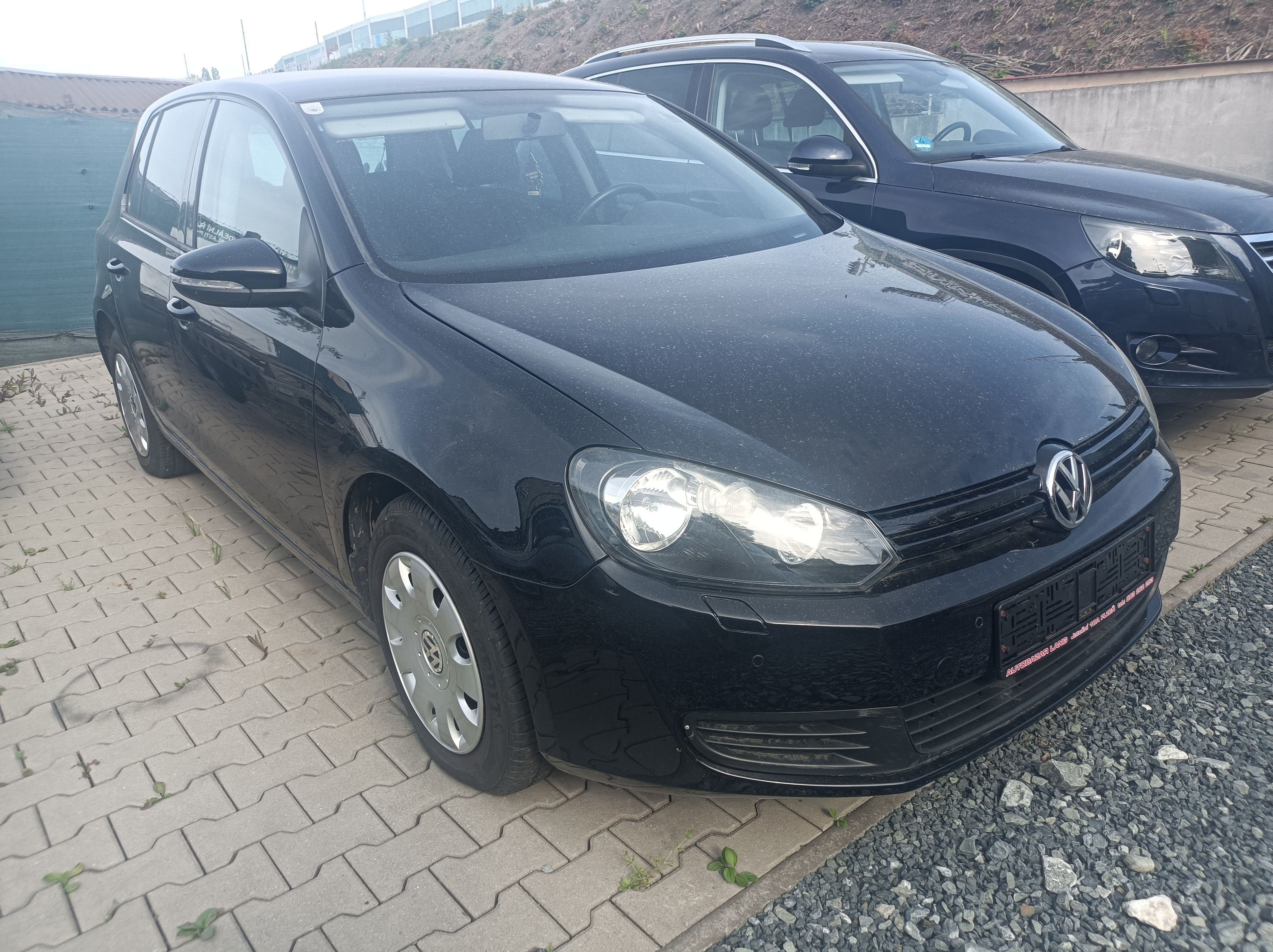 Volkswagen Golf, 1.4-59 kw,klima,r.09,nová STK