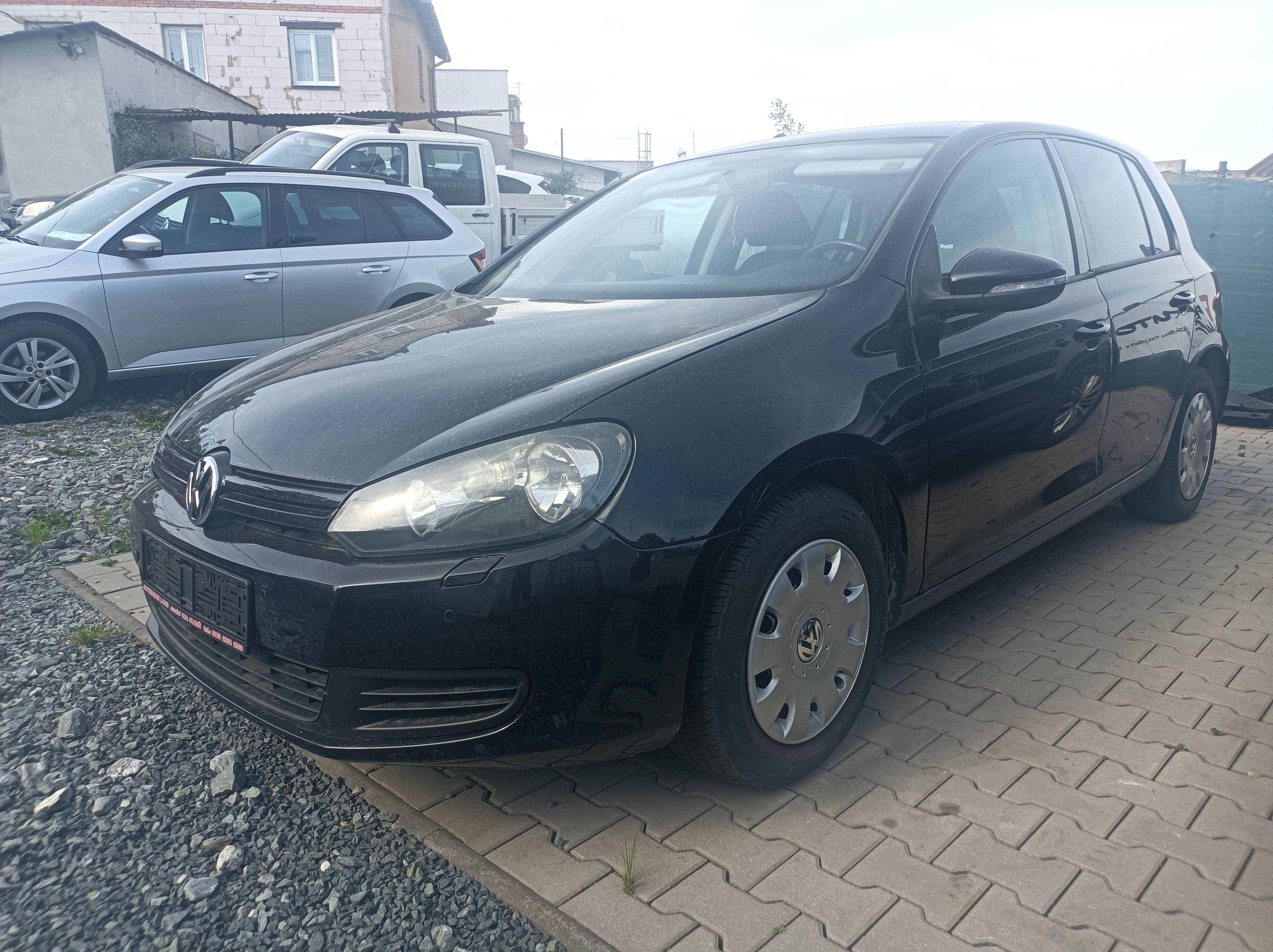 Volkswagen Golf, 1.4-59 kw,klima,r.09,nová STK - fotka 2