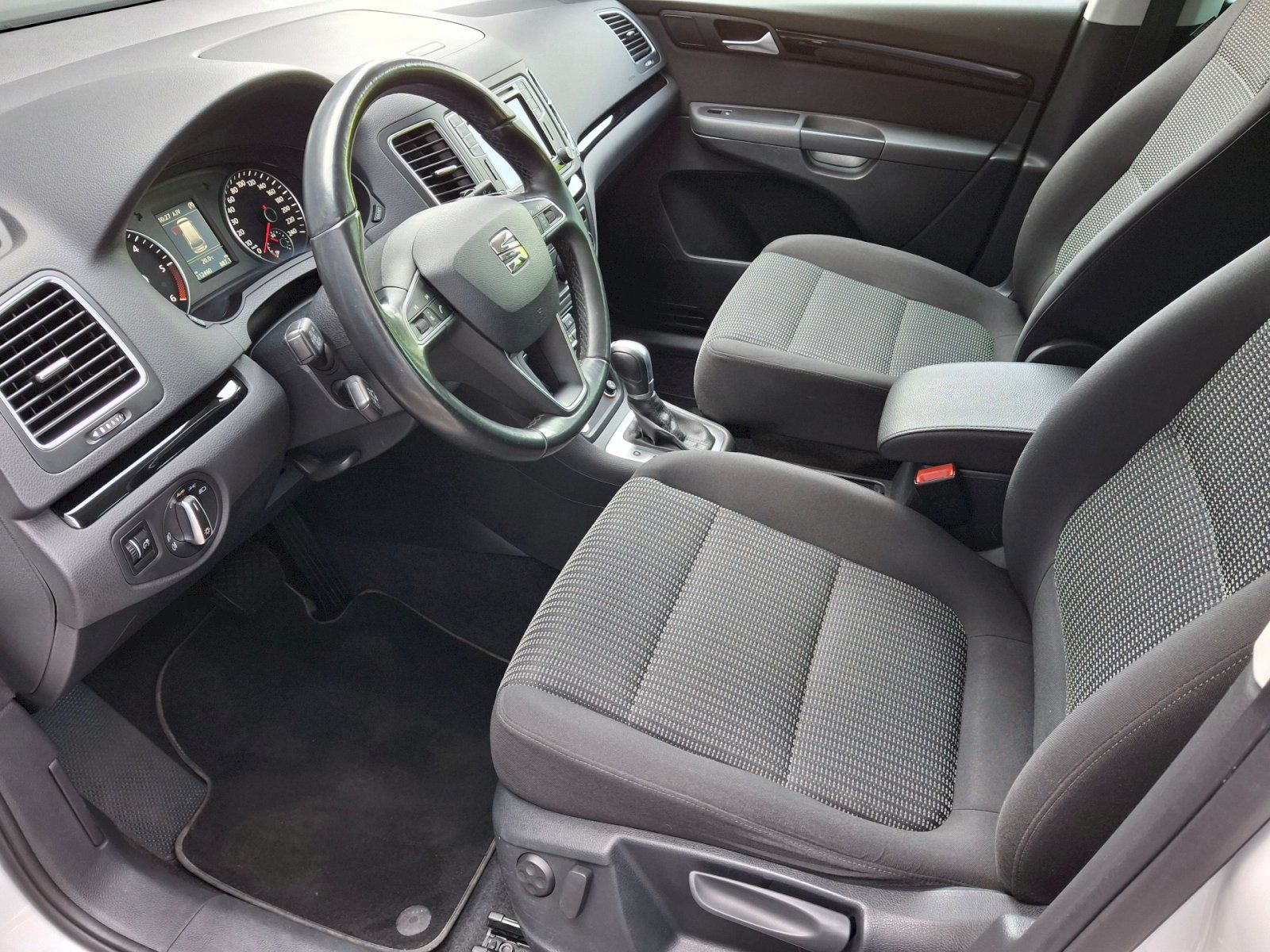 Seat Alhambra, Style DSG 2,0TDi 135kW - fotka 6