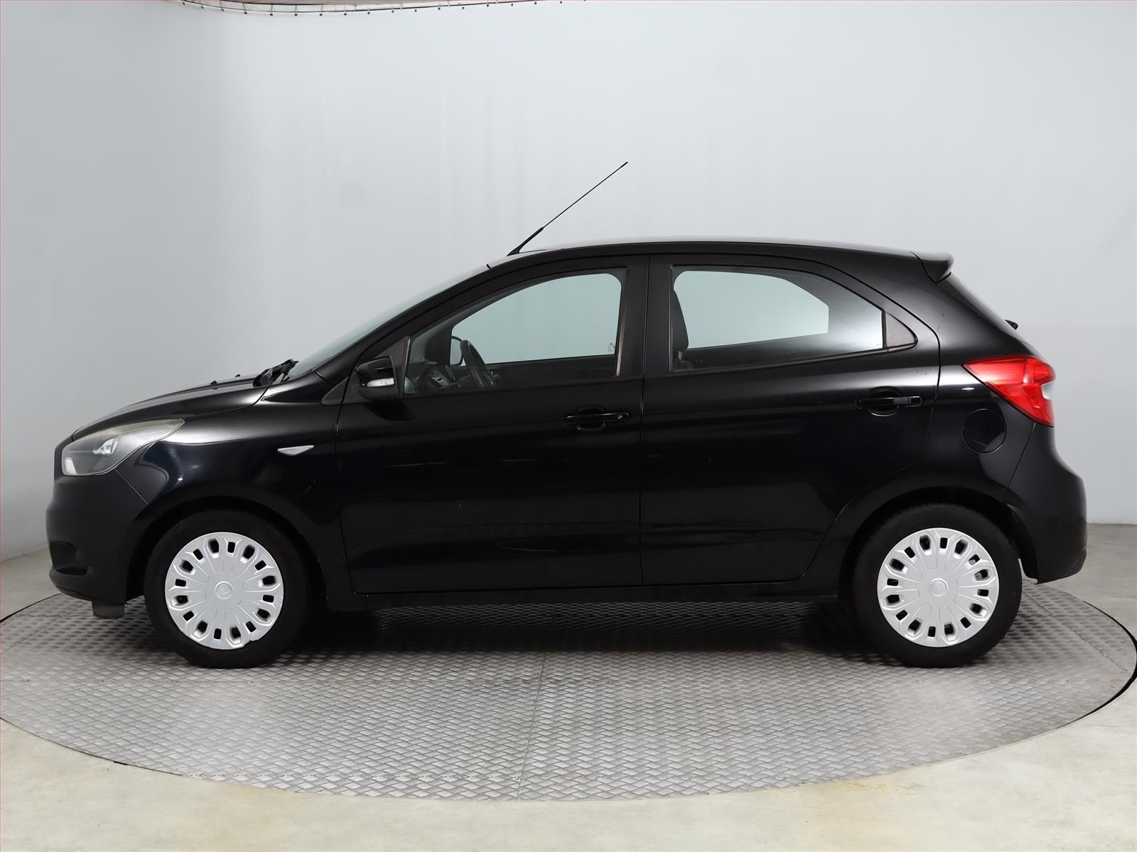 Ford KA+, 1.2 Ti-VCT, Serv.kniha, Klima - fotka 3