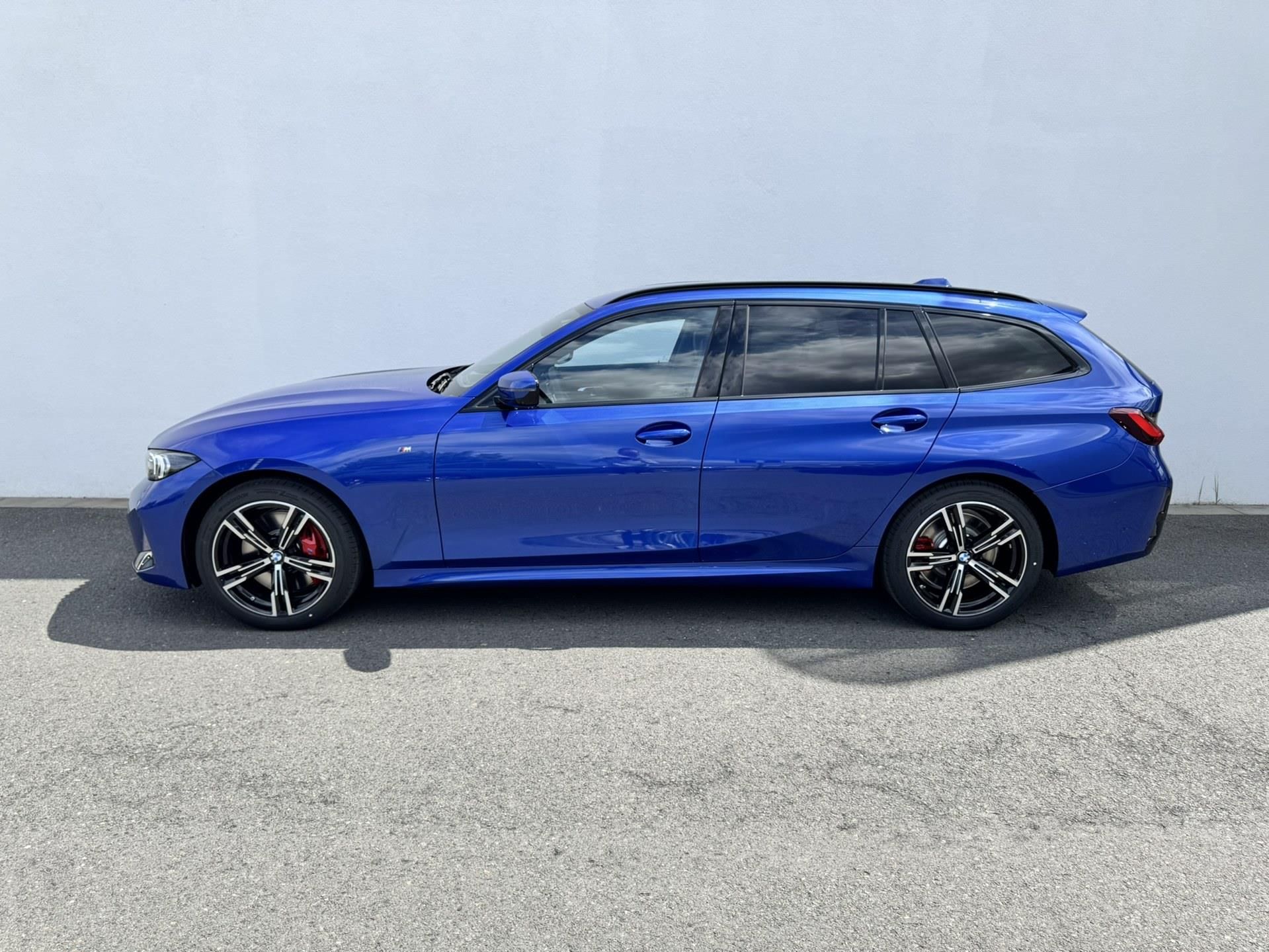 BMW Řada 3, 320d xDrive Touring - fotka 3