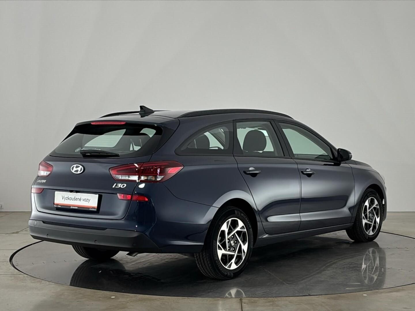 Hyundai i30, 1.5 T-GDI / 103 kW Smart DCT - fotka 2