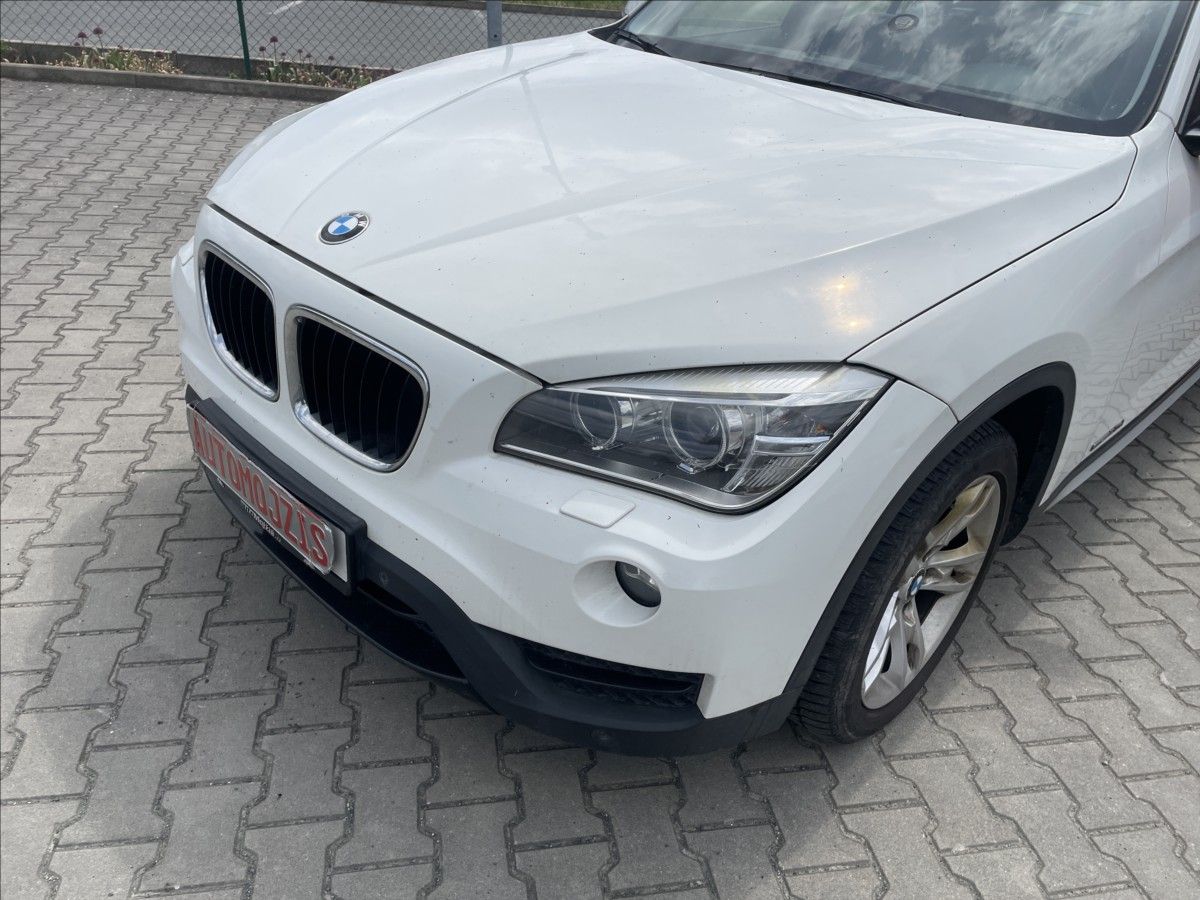 BMW X1, 2,0 D AT X-LINE S-DRIVE XENONY - fotka 6