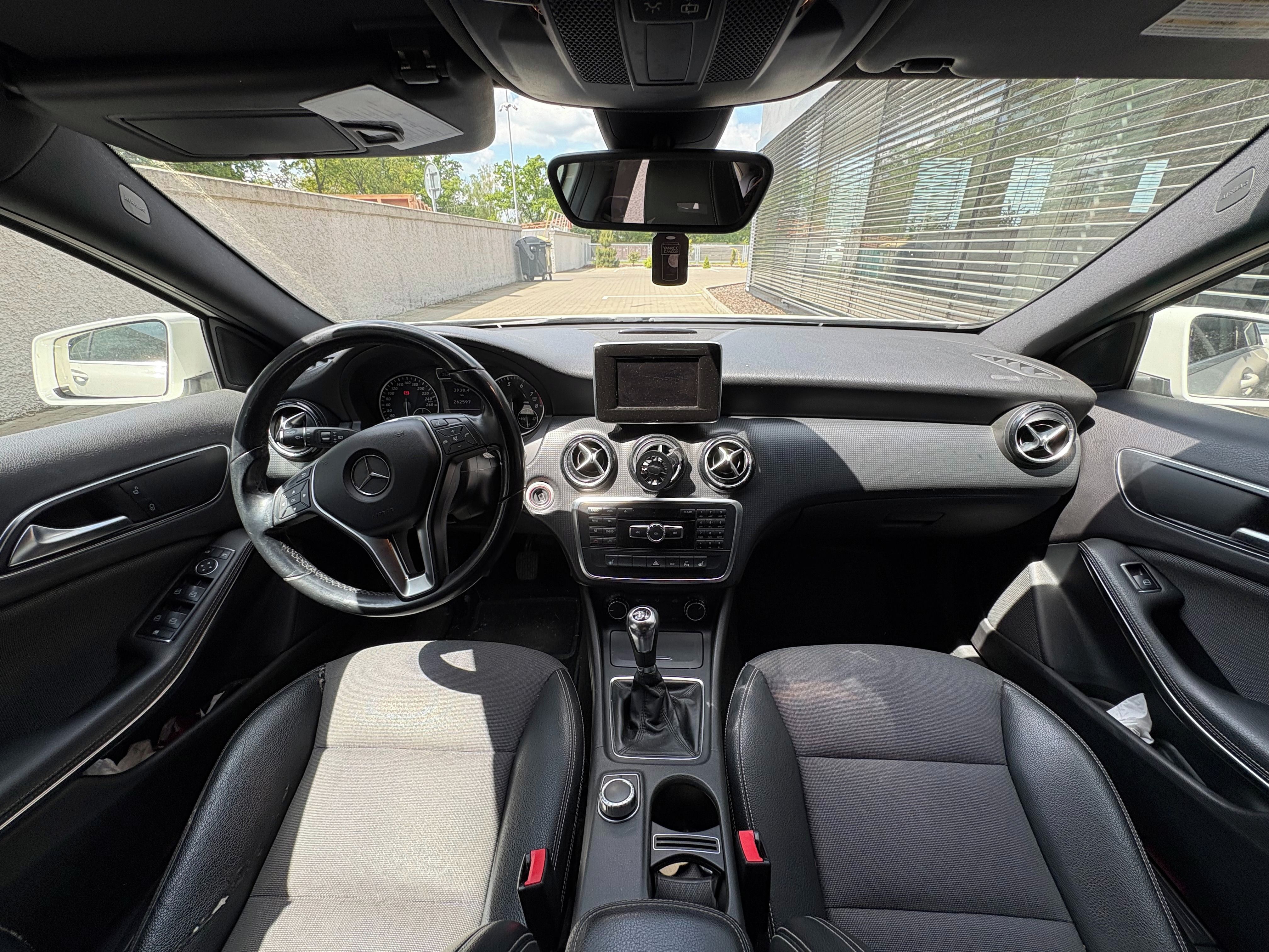 Mercedes-Benz Třídy A, Mercedes-Benz A180 - fotka 5
