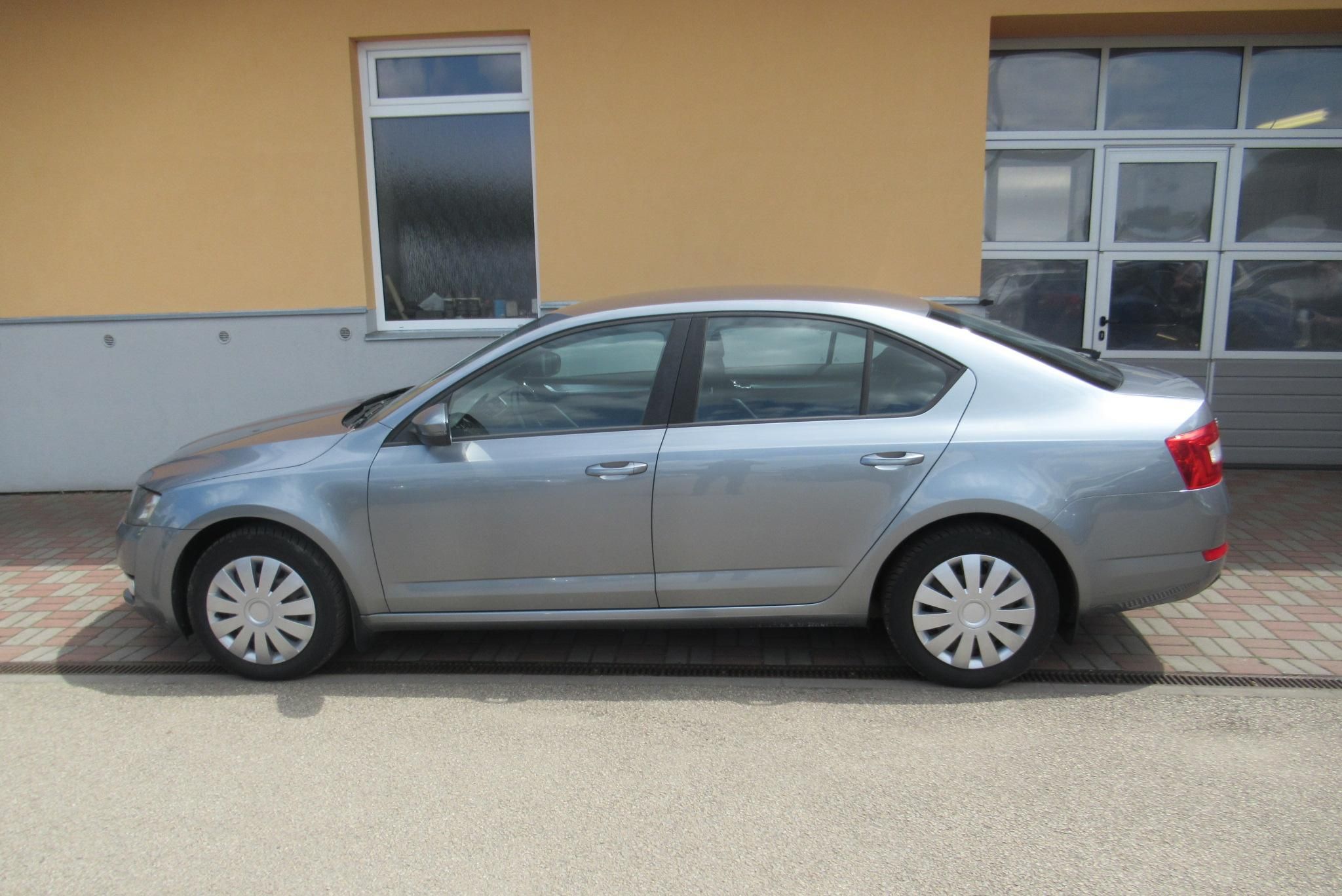 Škoda Octavia, 1.6 TDi AUT.KLIMA ODPOČET DPH - fotka 5