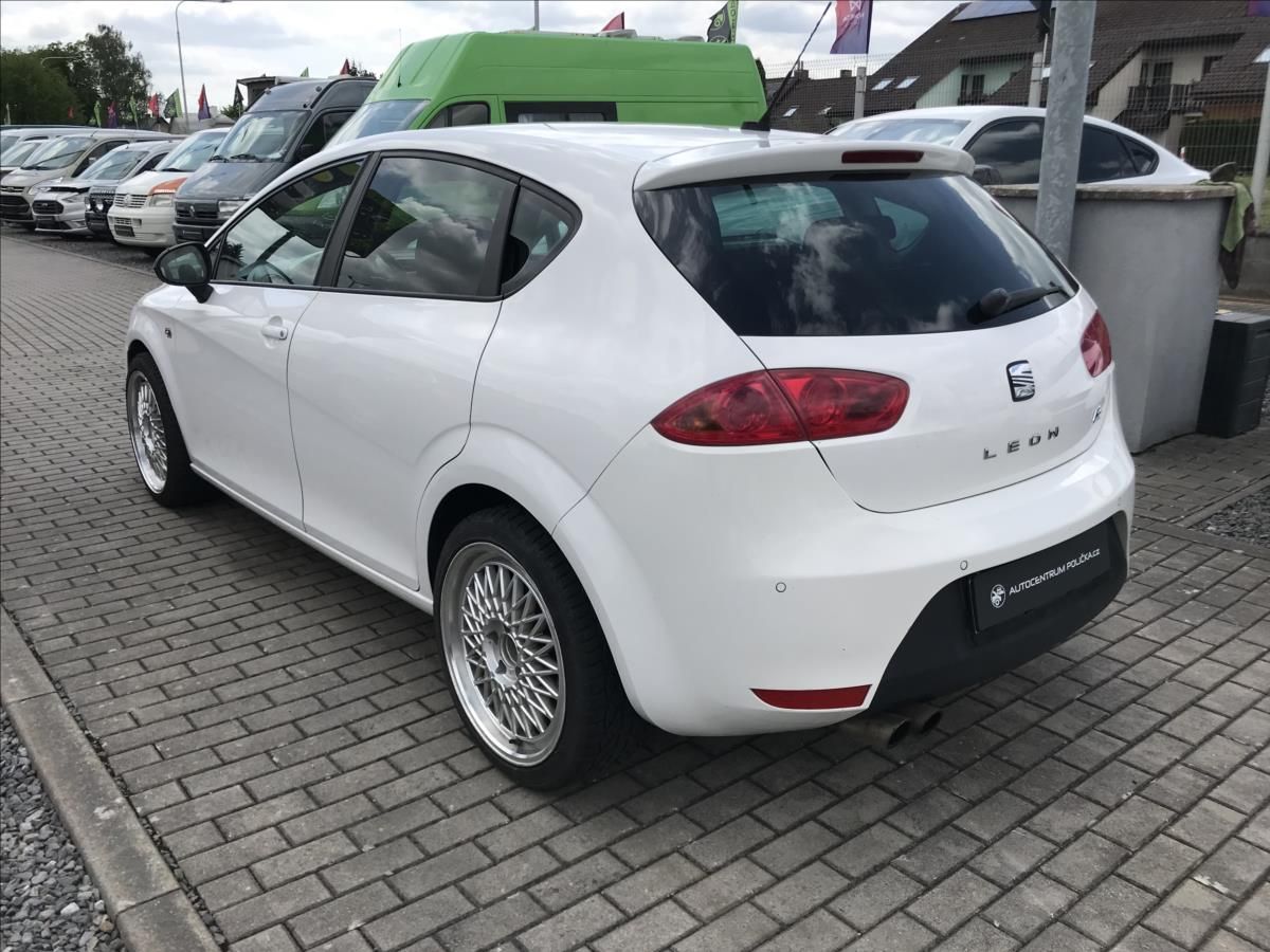 Seat Leon, 2,0 - fotka 4
