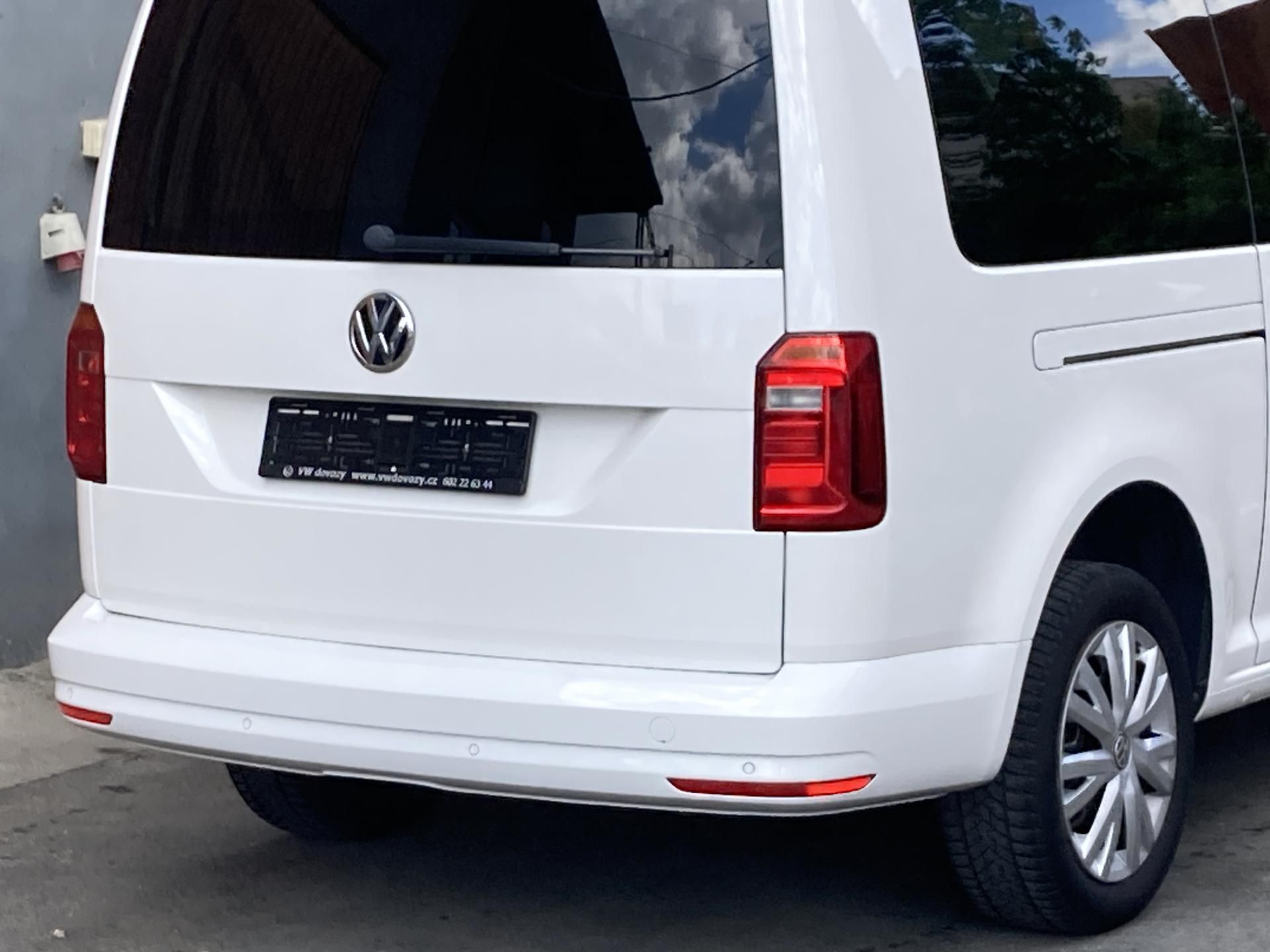 Volkswagen Caddy, MAXI 2,0TDi 7míst  HIGHLINE - fotka 5