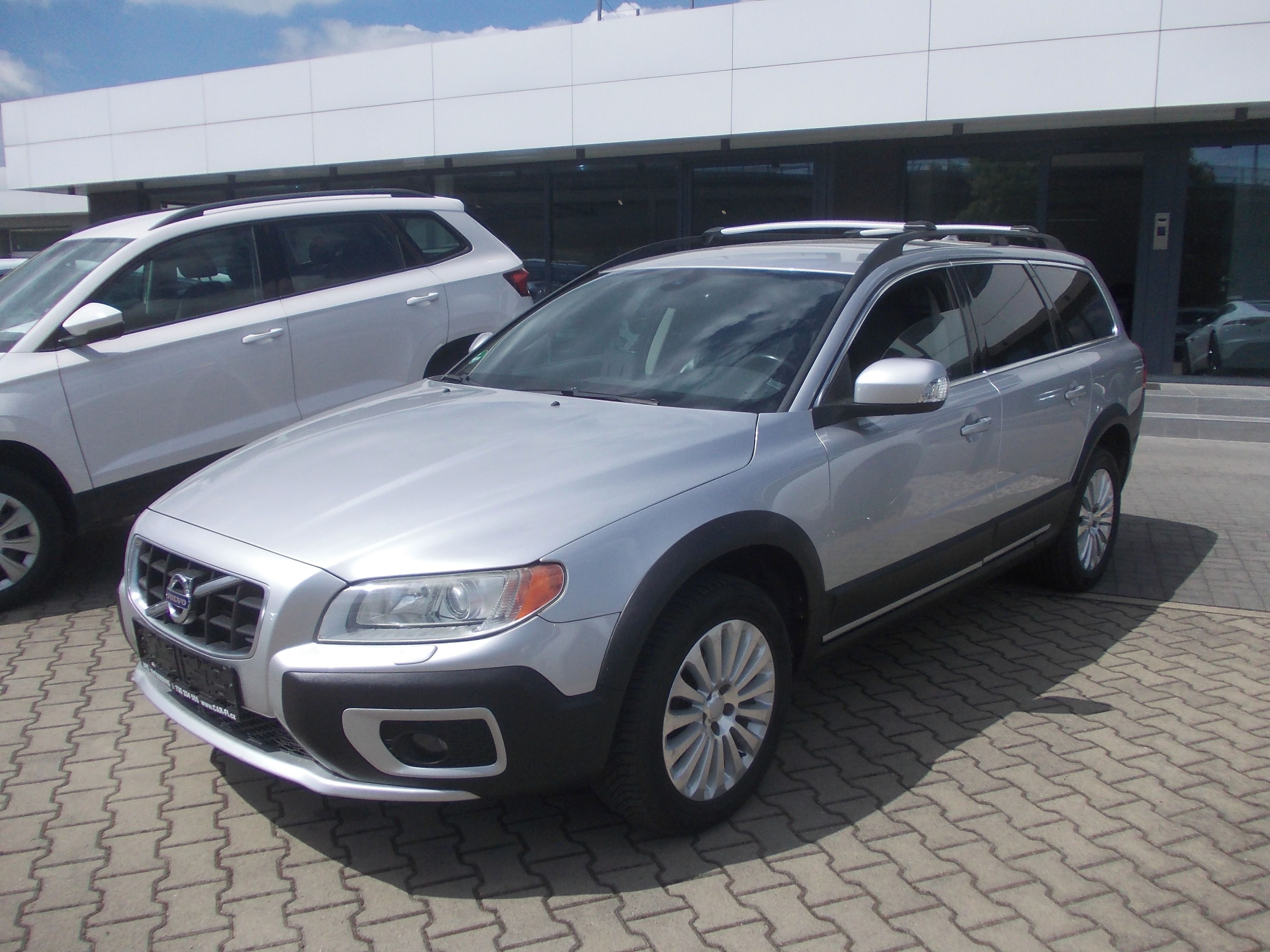 Volvo XC70, 2.4 D5 129KW NOVÉ ROZVODY - fotka 2