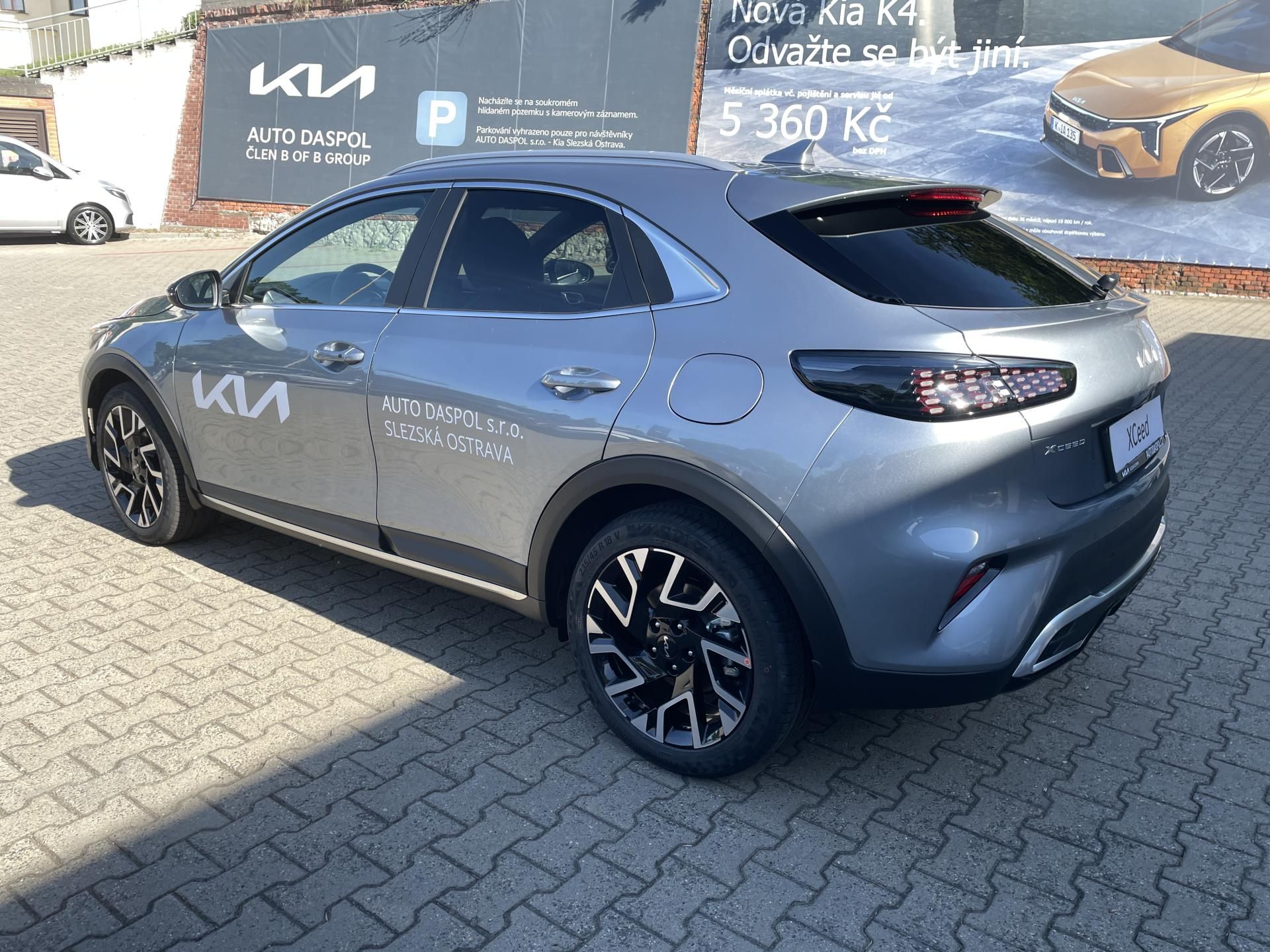 Kia XCee´d, 1,6 STEEL EDITION 2026 132kW - fotka 5