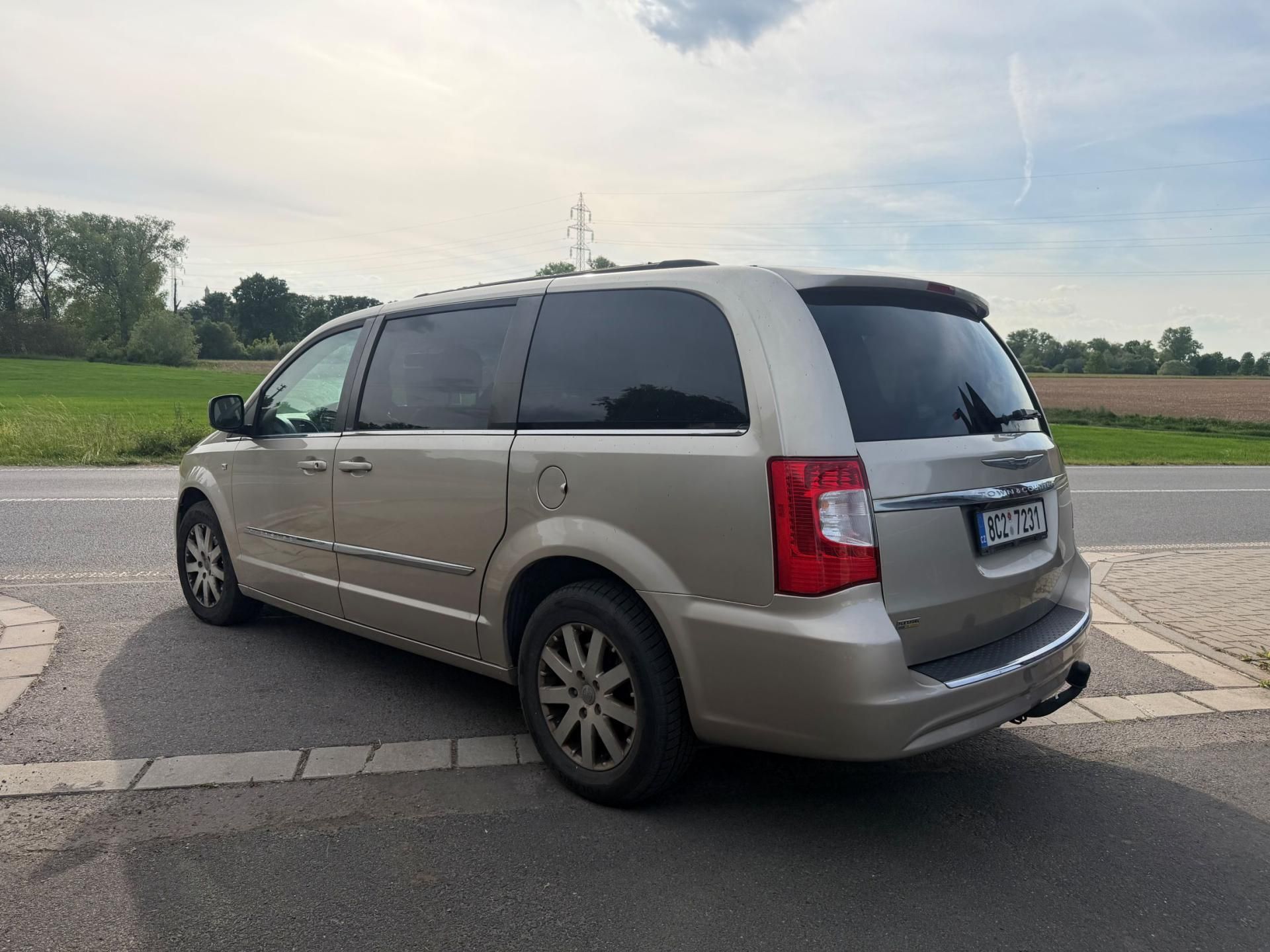 Chrysler Town & Country, 3,6 Pentastar DVD Kůže 2014 - fotka 3