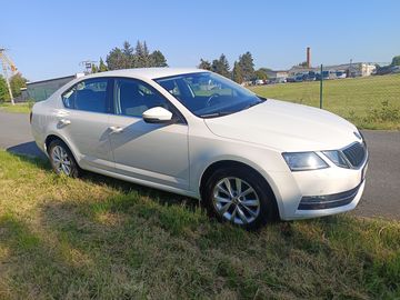 2.0TDI 110KW,4x4,Webasto,tažné