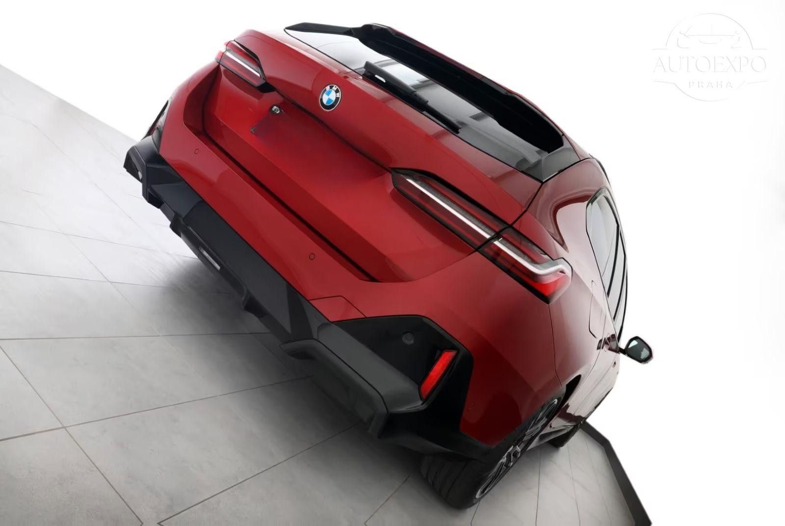 BMW Řada 5, 520d xDrive Touring M Sport - fotka 4