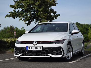 VW Golf GTI MK8.5 DCC 9500KM