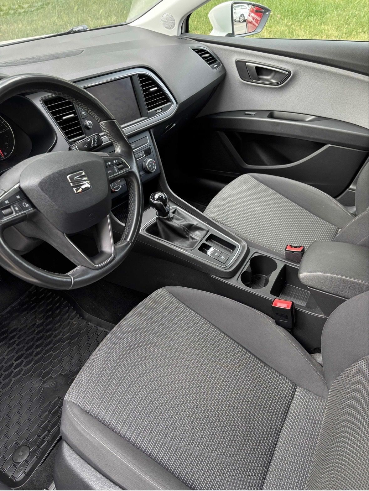 Seat Leon, Style, 1.6 TDI 85kw - fotka 4