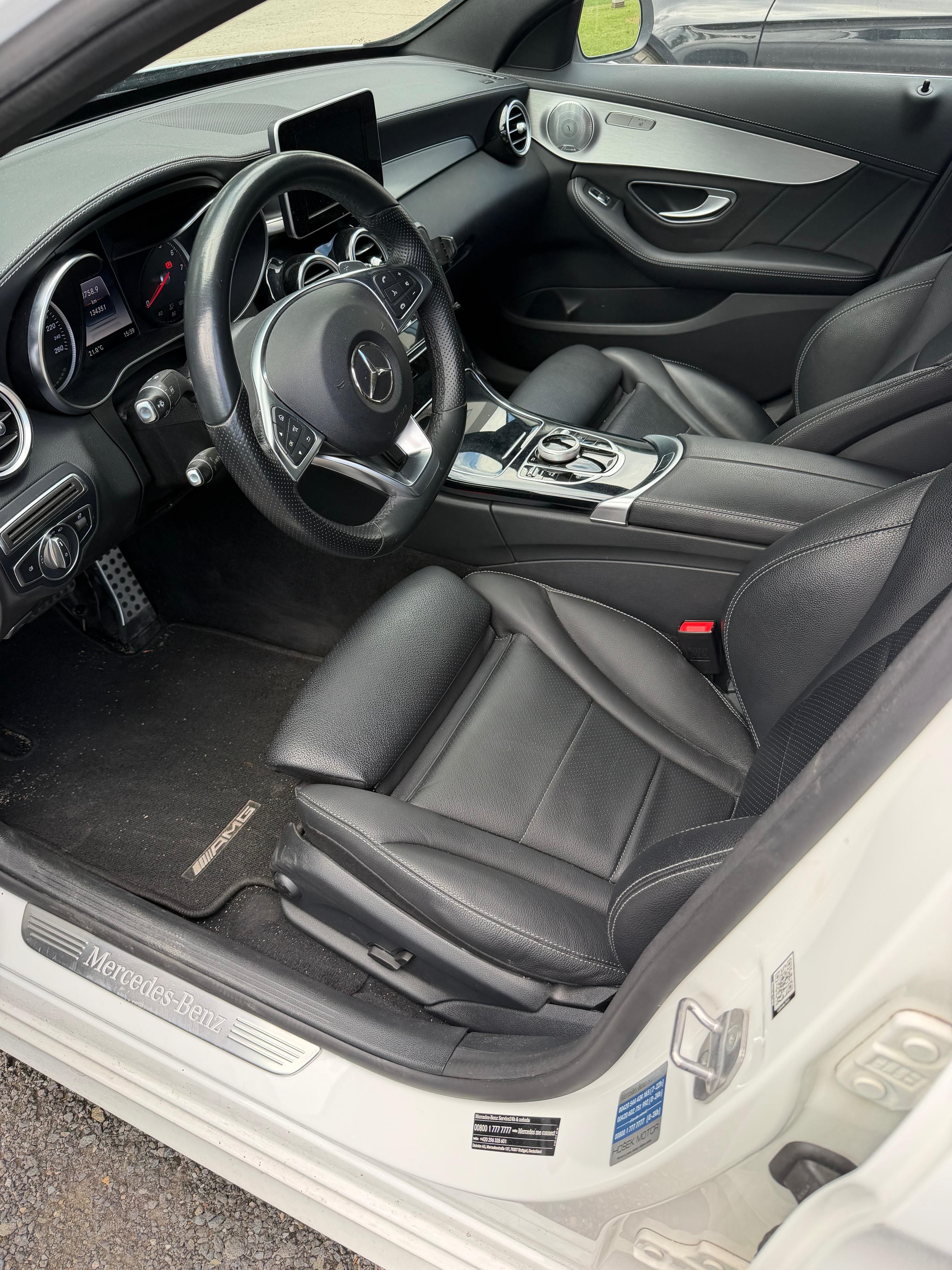 Mercedes-Benz Třídy C, Mercedes-Benz C200, 2l Benzin - fotka 5