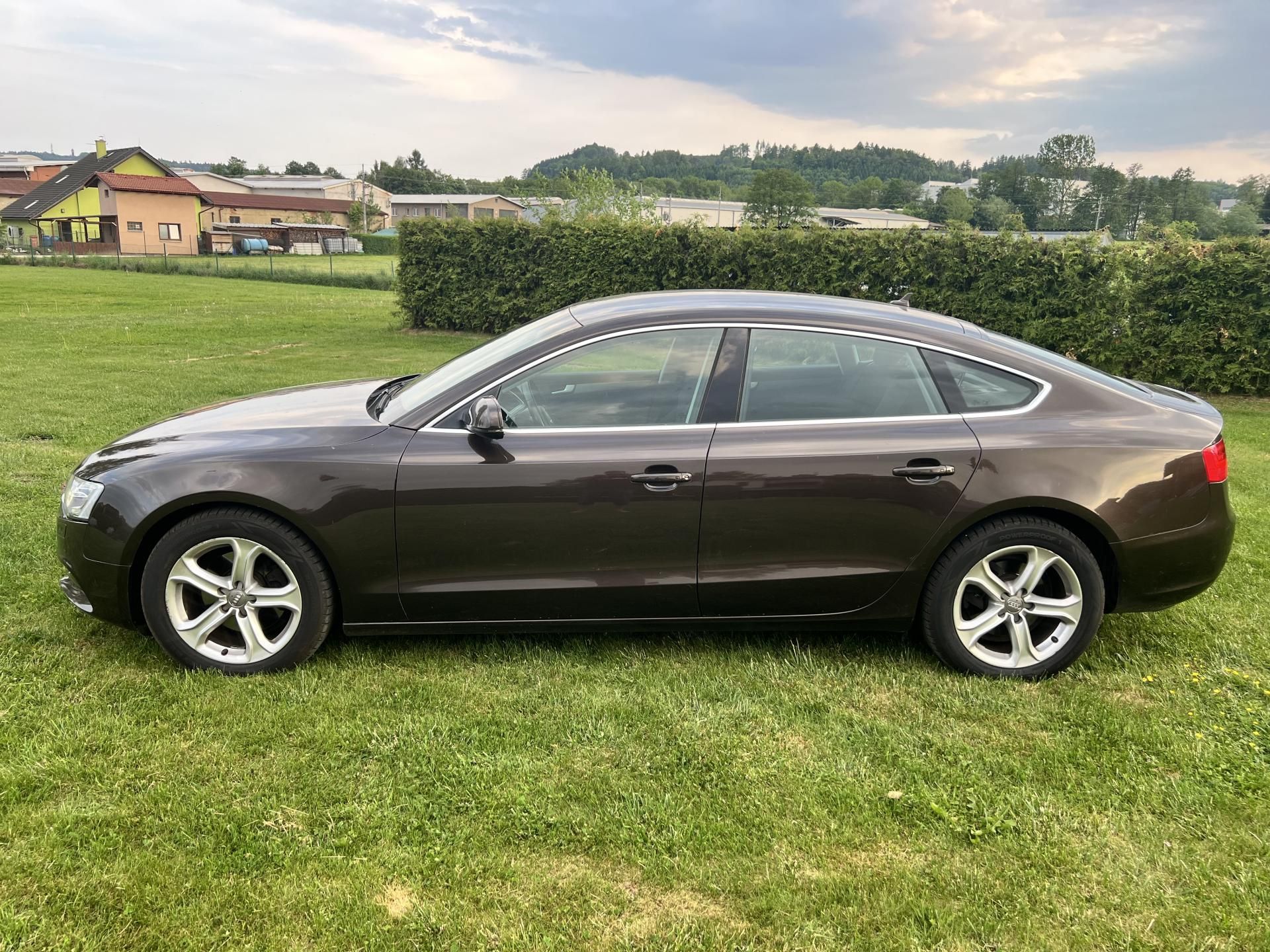 Audi A5, 2.0TDI 100KW,TZ,DIGI,XENONY - fotka 4