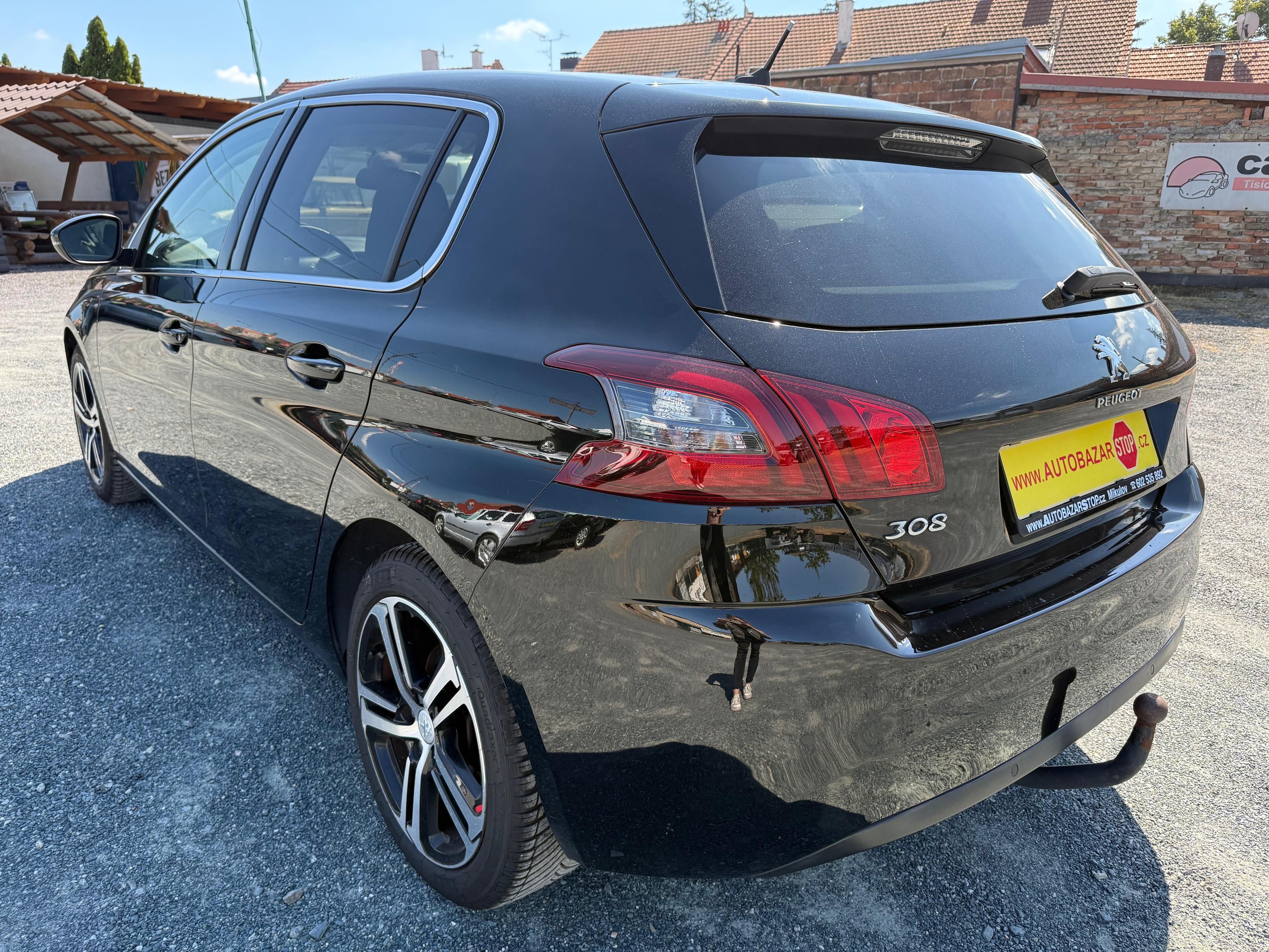 Peugeot 308, 1.6HDI 88kW 1. MAJ ALLURE SKY - fotka 4