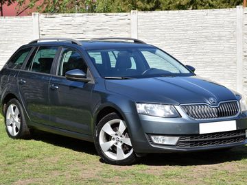 2.0 TDi CR,NAVI,VÝHŘEV,TEMP,1M