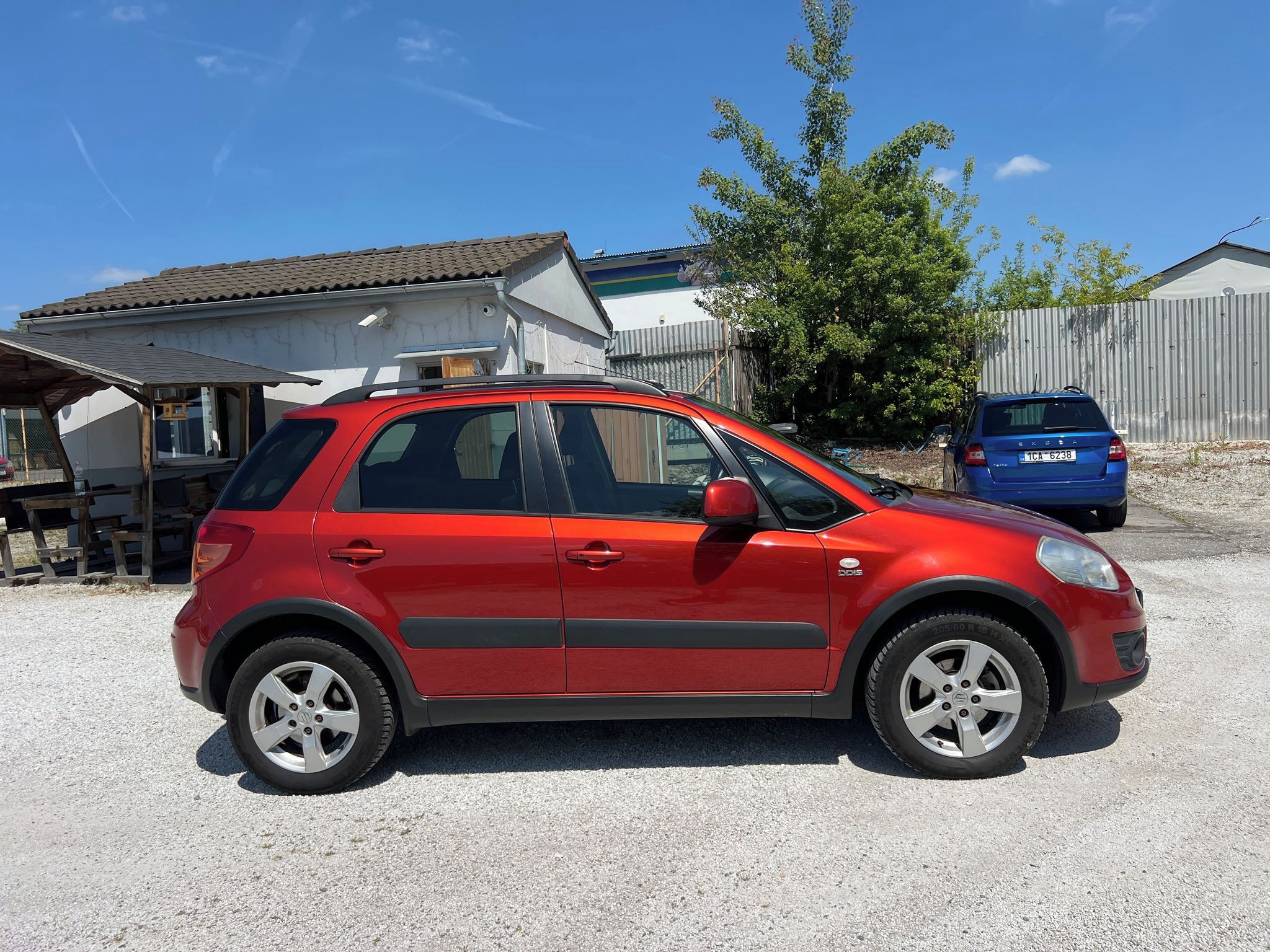 Suzuki SX4, 2.0 DDIS - fotka 3