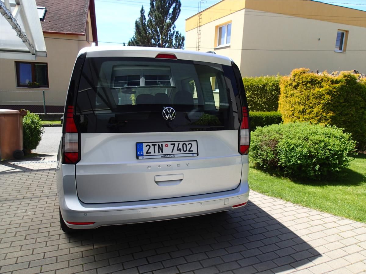 Volkswagen Caddy, 1,5 1.maj. 26 000 Km - fotka 6
