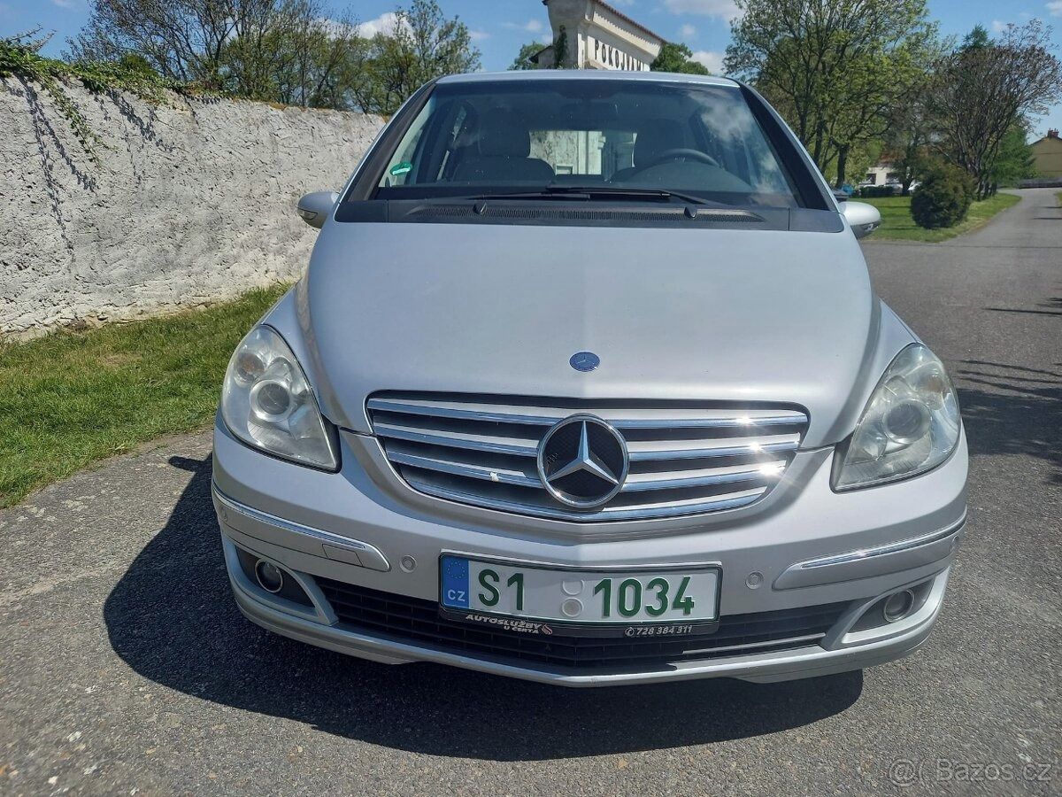 Mercedes-Benz Třídy B, Mercedes-Benz Třídy B 200 CDI - fotka 3