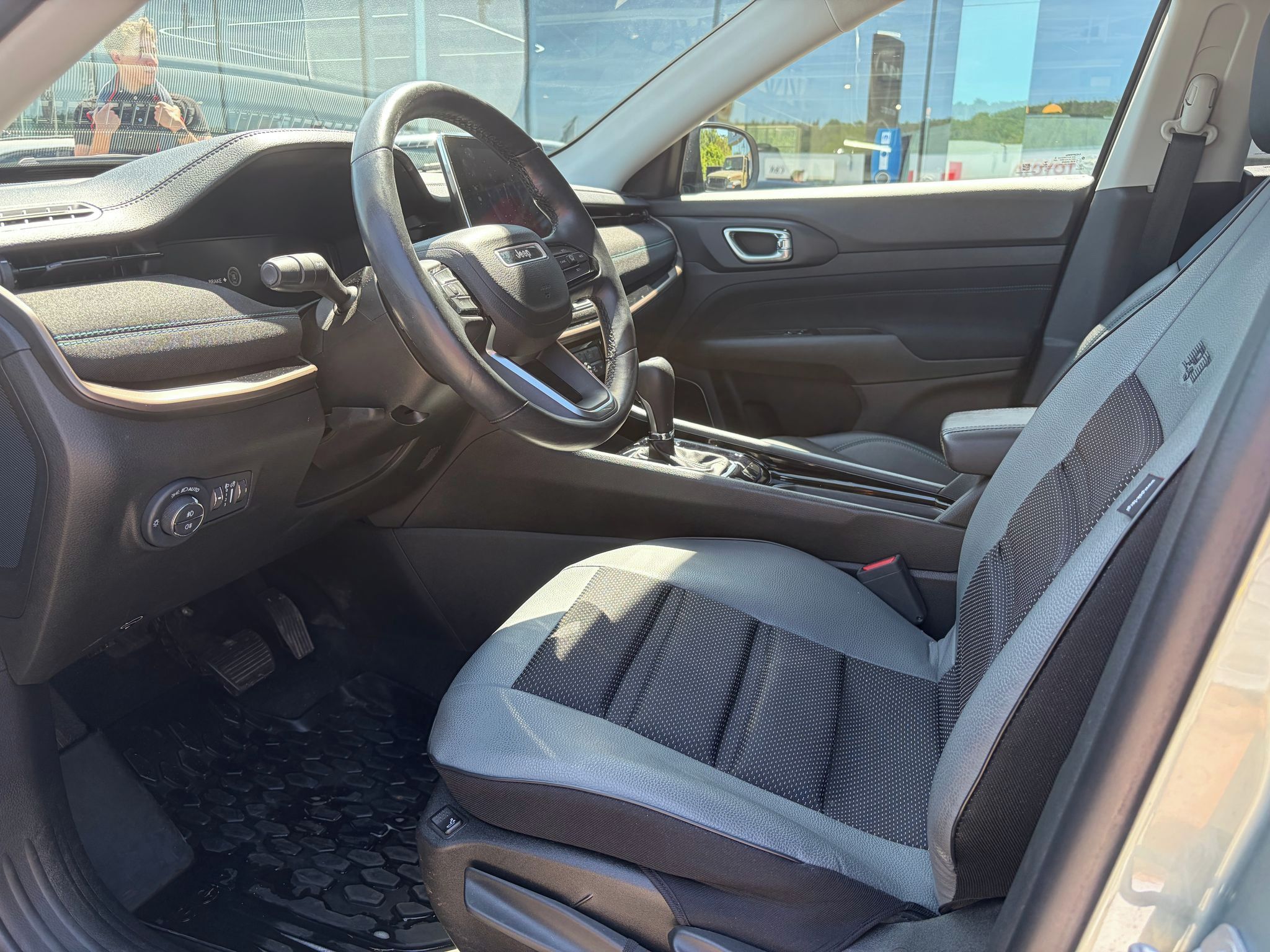 Jeep Compass, 1.5 e-Hybrid aut. FWD Upland - fotka 3