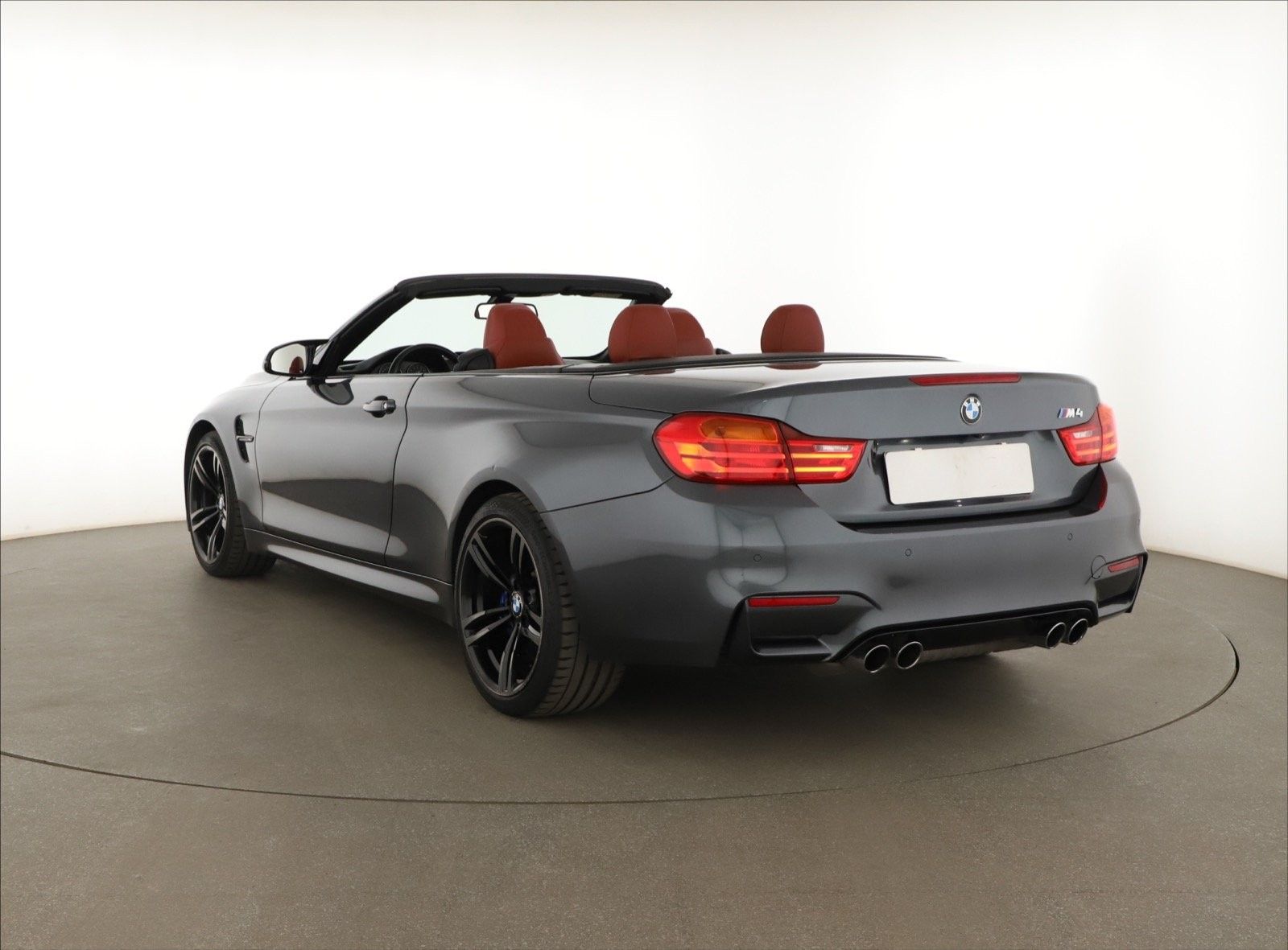 BMW M4, M4, ČR, DPH, 2. Majitel - fotka 3
