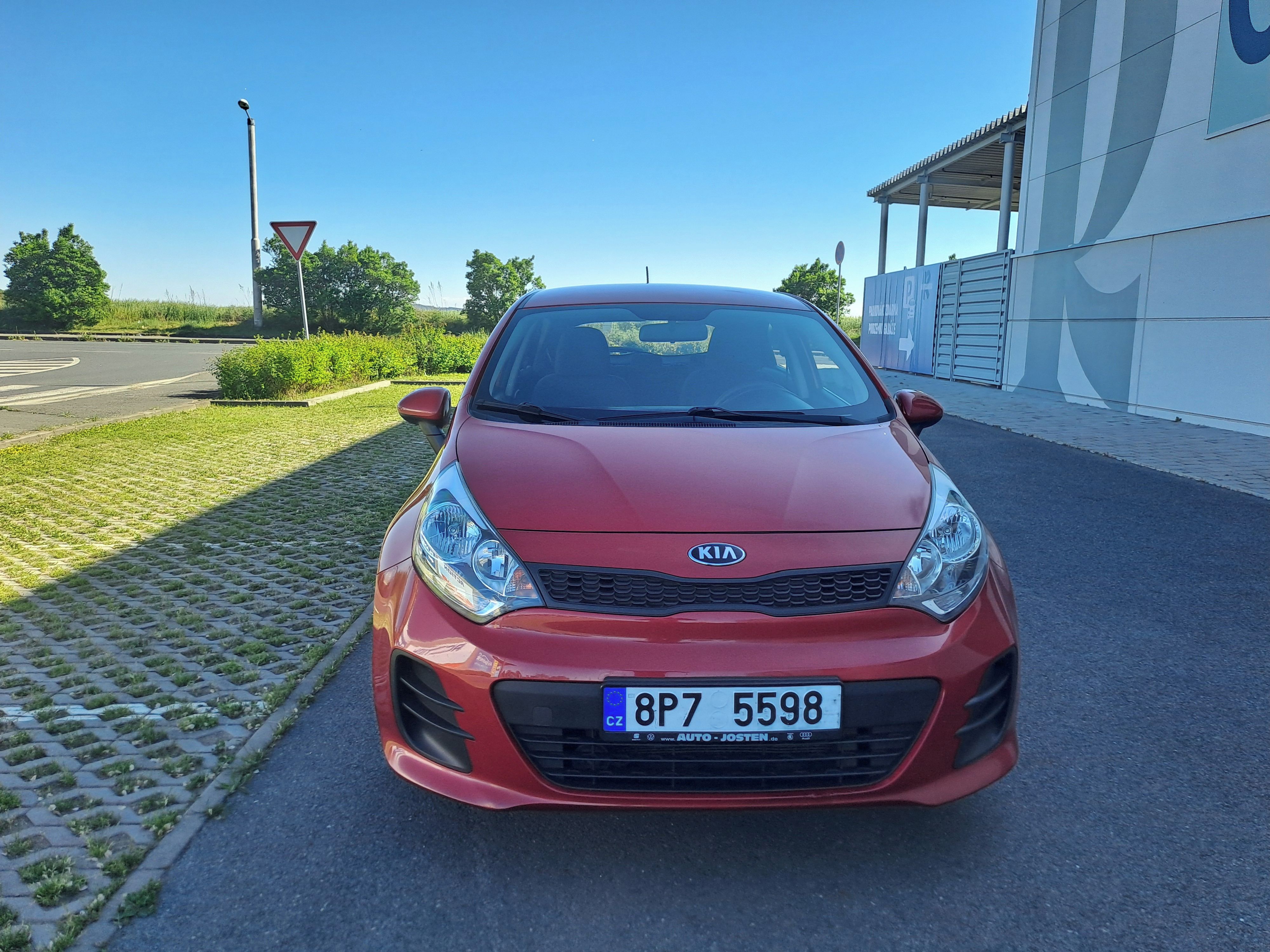 Kia Rio, 1.2i 62KW 1.MAJ EXTRA PĚKNÉ+ - fotka 2