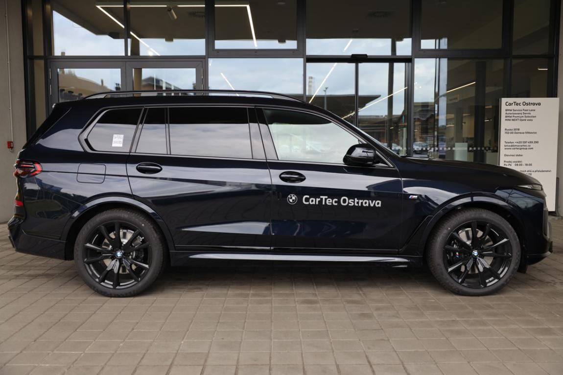 BMW X7, xDrive40d - fotka 4