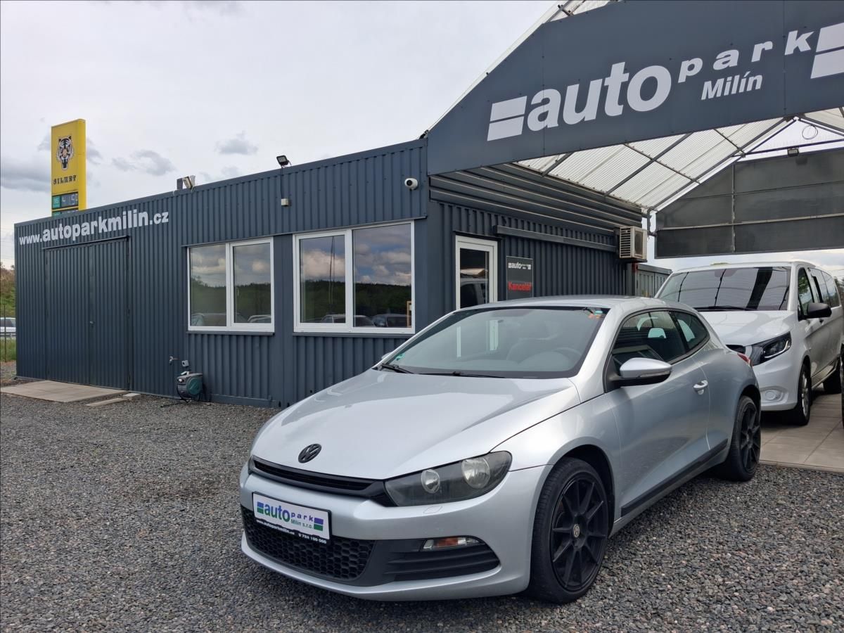 Volkswagen Scirocco, 1,9 2.0 TDi, kůže - fotka 3