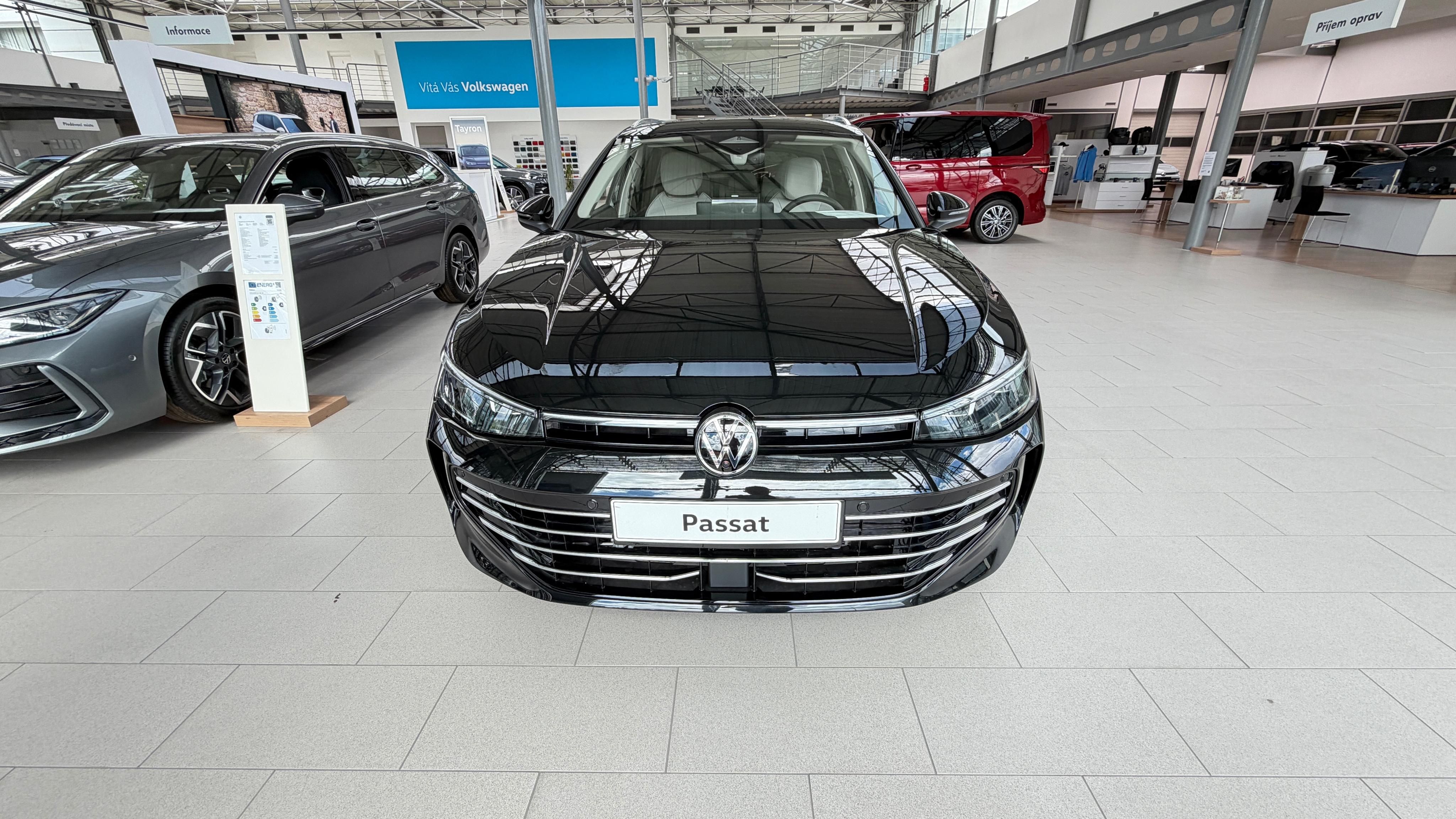 Volkswagen Passat, Elegance 140kW 4Motion - fotka 3