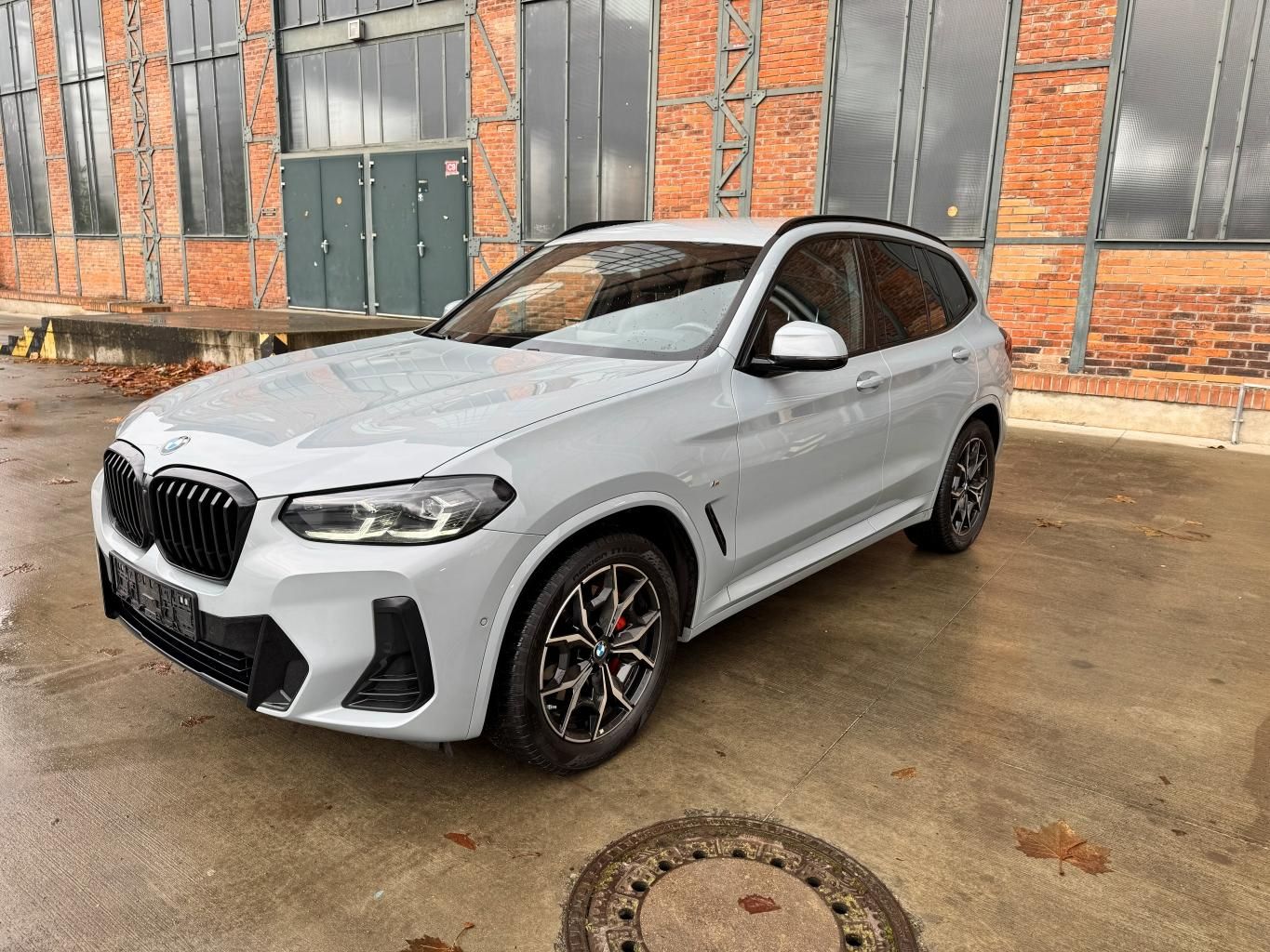 BMW X3, xDrive 20d M paket + tažné - fotka 2