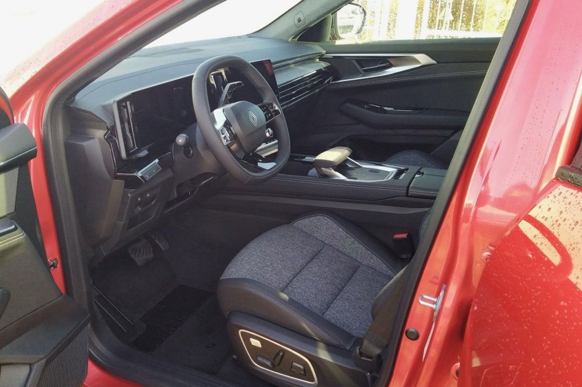 Renault Austral, techno full hybrid E-Tech 200 - fotka 5