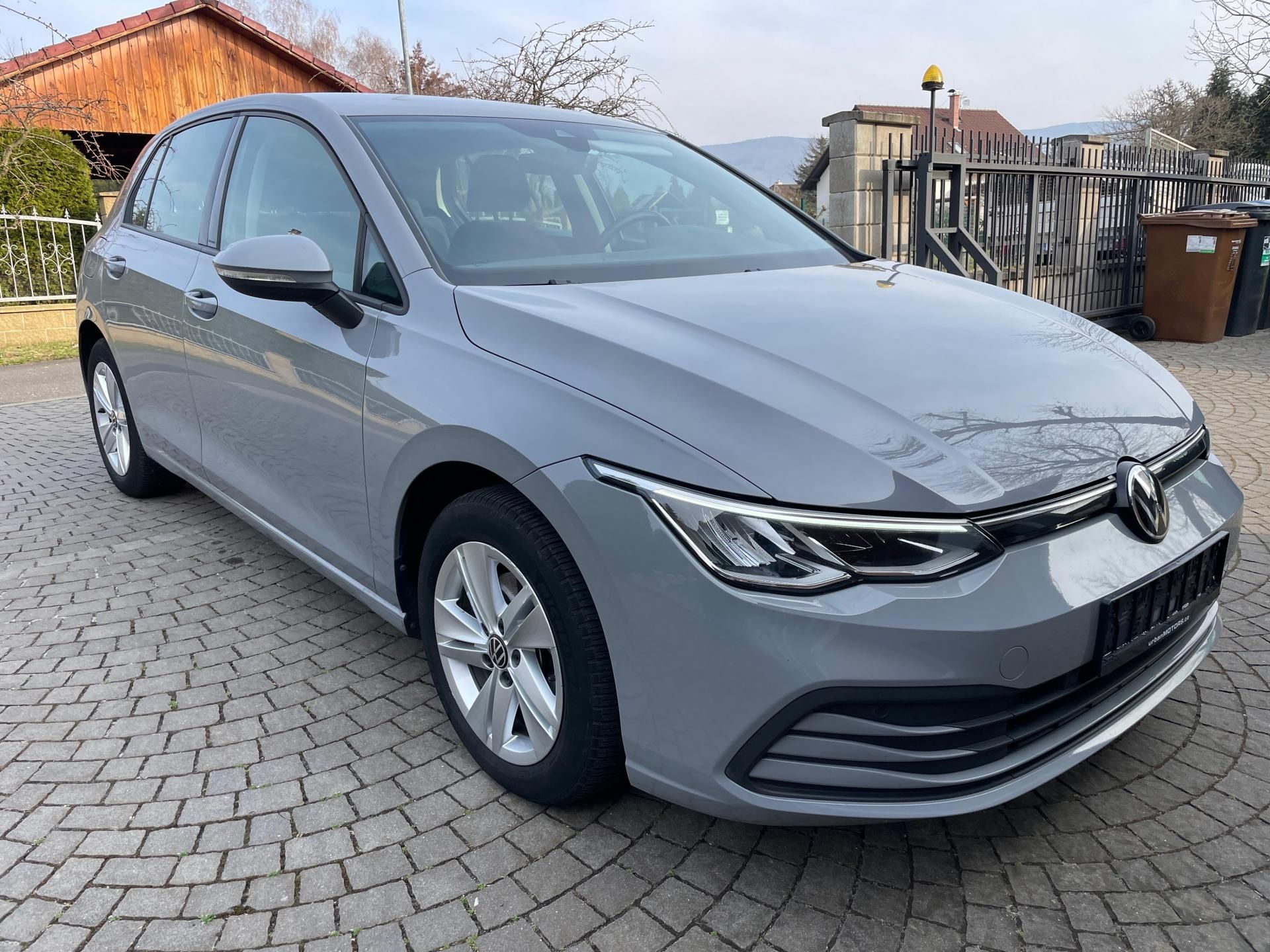Volkswagen Golf, VIII 1,0TSI - fotka 3