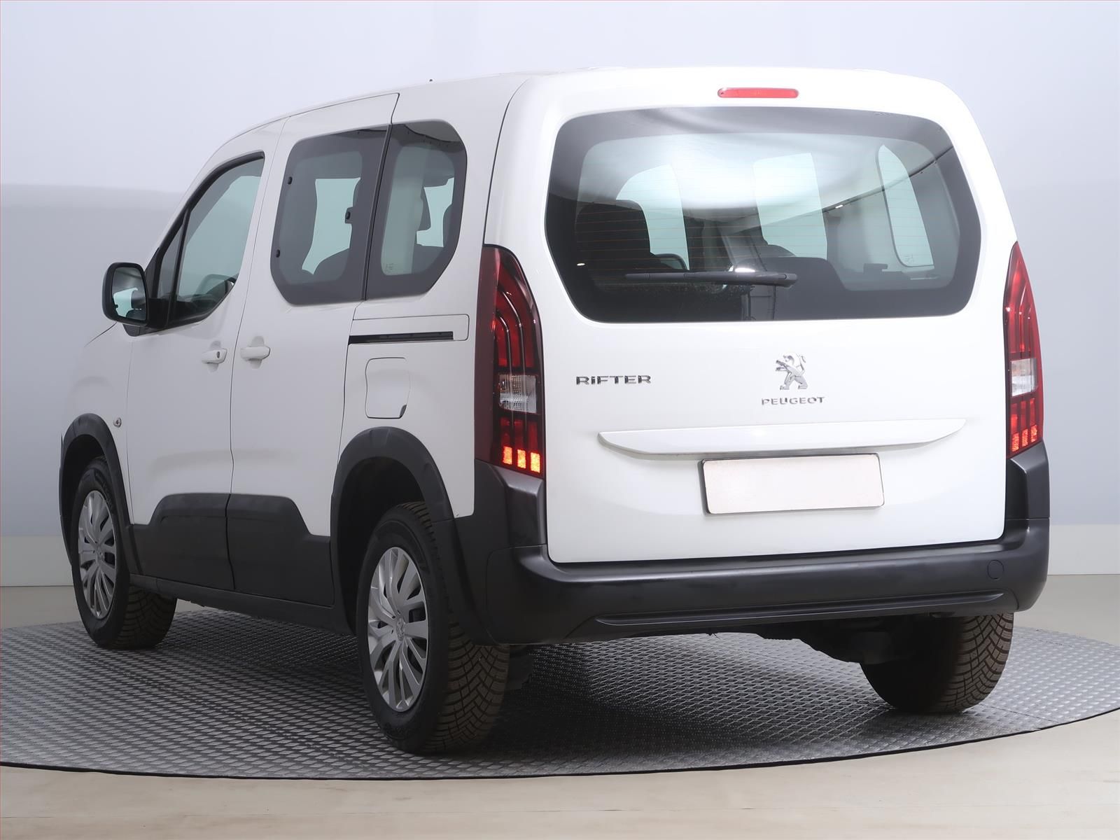 Peugeot Rifter, 1.5 BlueHDi, Active, 5Míst - fotka 4