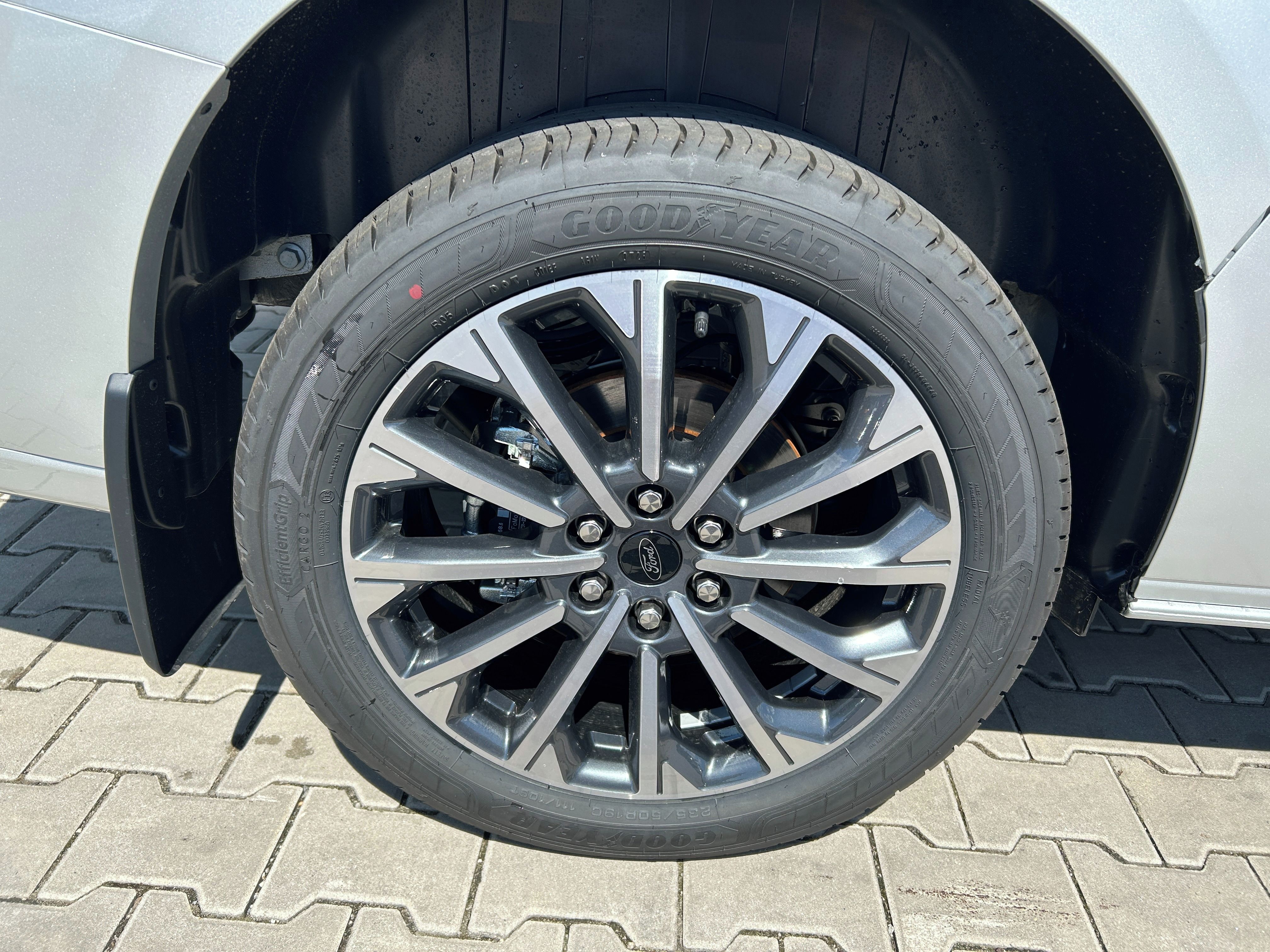 Ford Tourneo Custom, Titanium X L1 2.0EcoBlue 125kW - fotka 6
