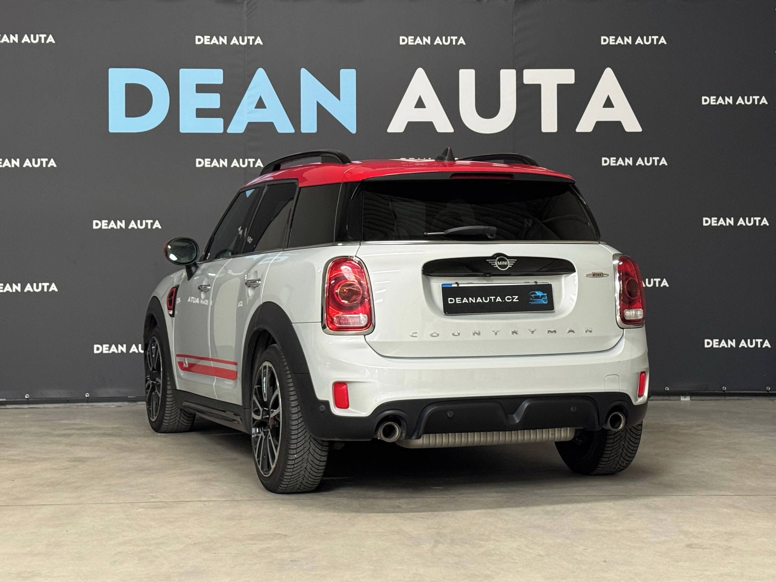 Mini Countryman, JCW ALL4 4x4 225kw, Výbava, ČR - fotka 4