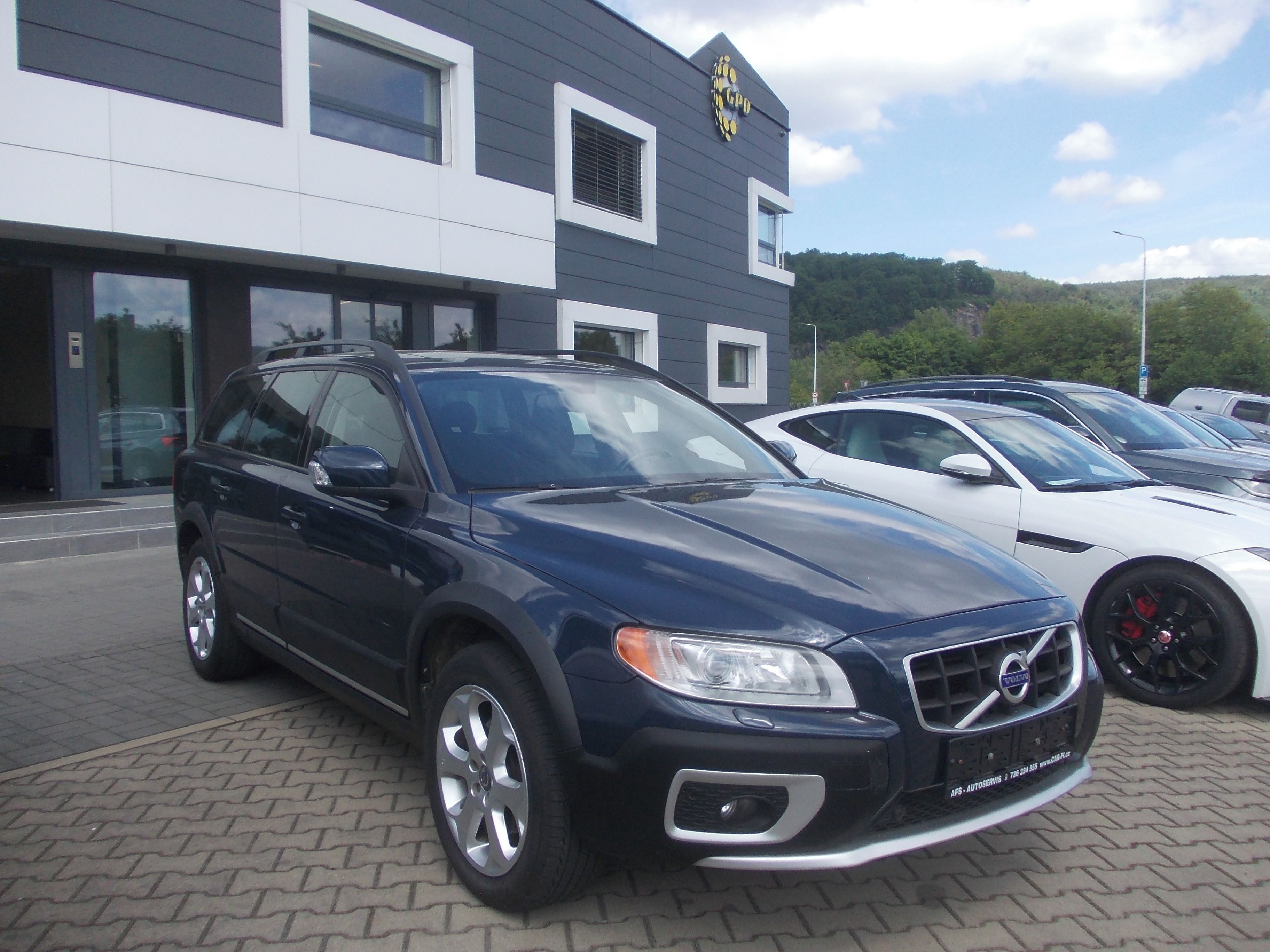 Volvo XC70, 2,4 D5 AWD 151KW NOVÉ ROZVODY