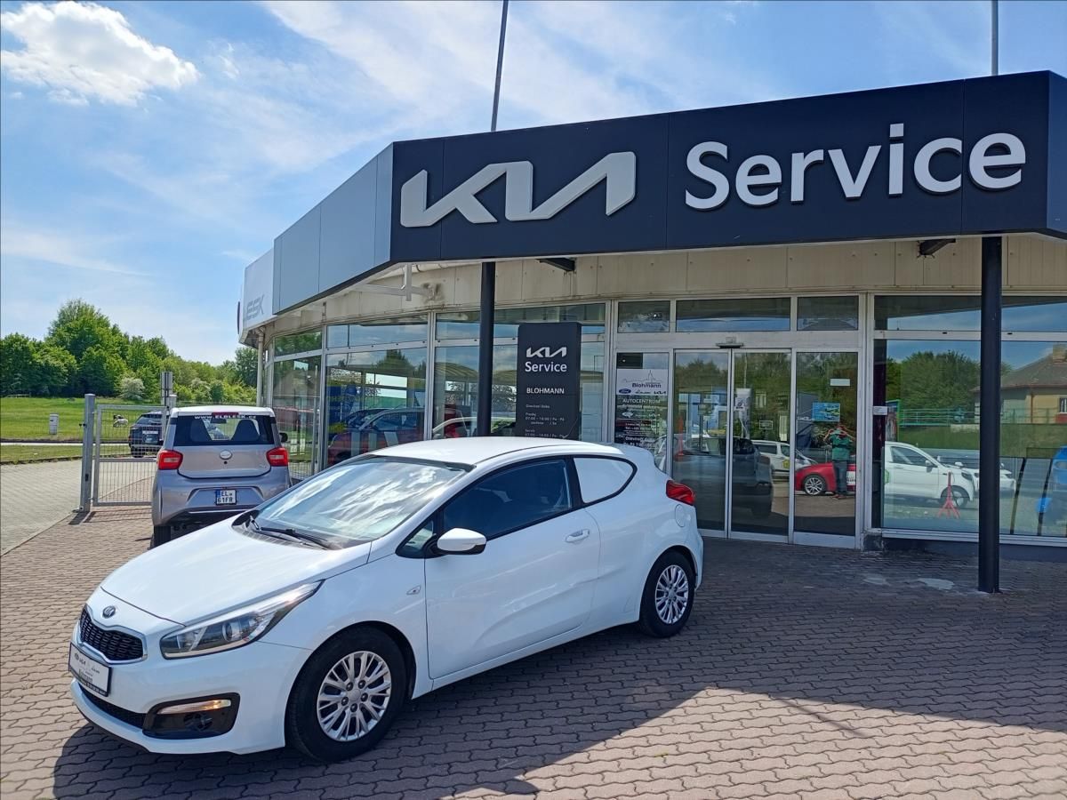 Kia Cee´d, 1,4 CRDi  VAN - fotka 2