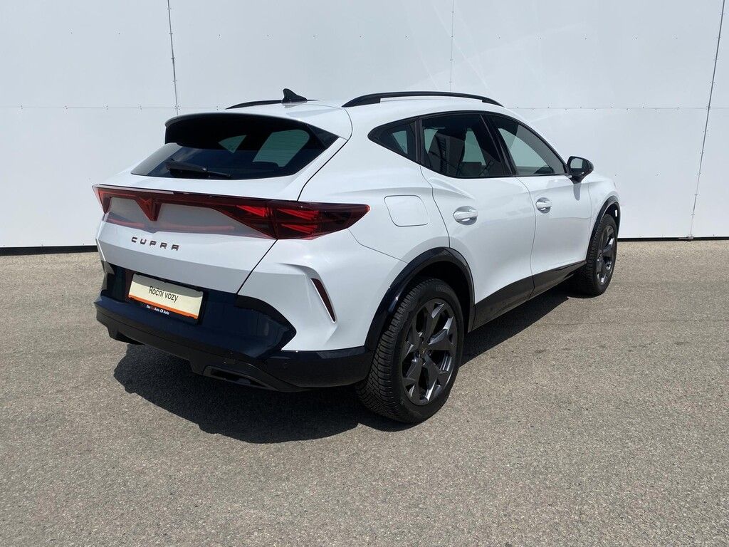 Cupra Formentor, 1,5 e-TSI 110 kW DSG - fotka 2