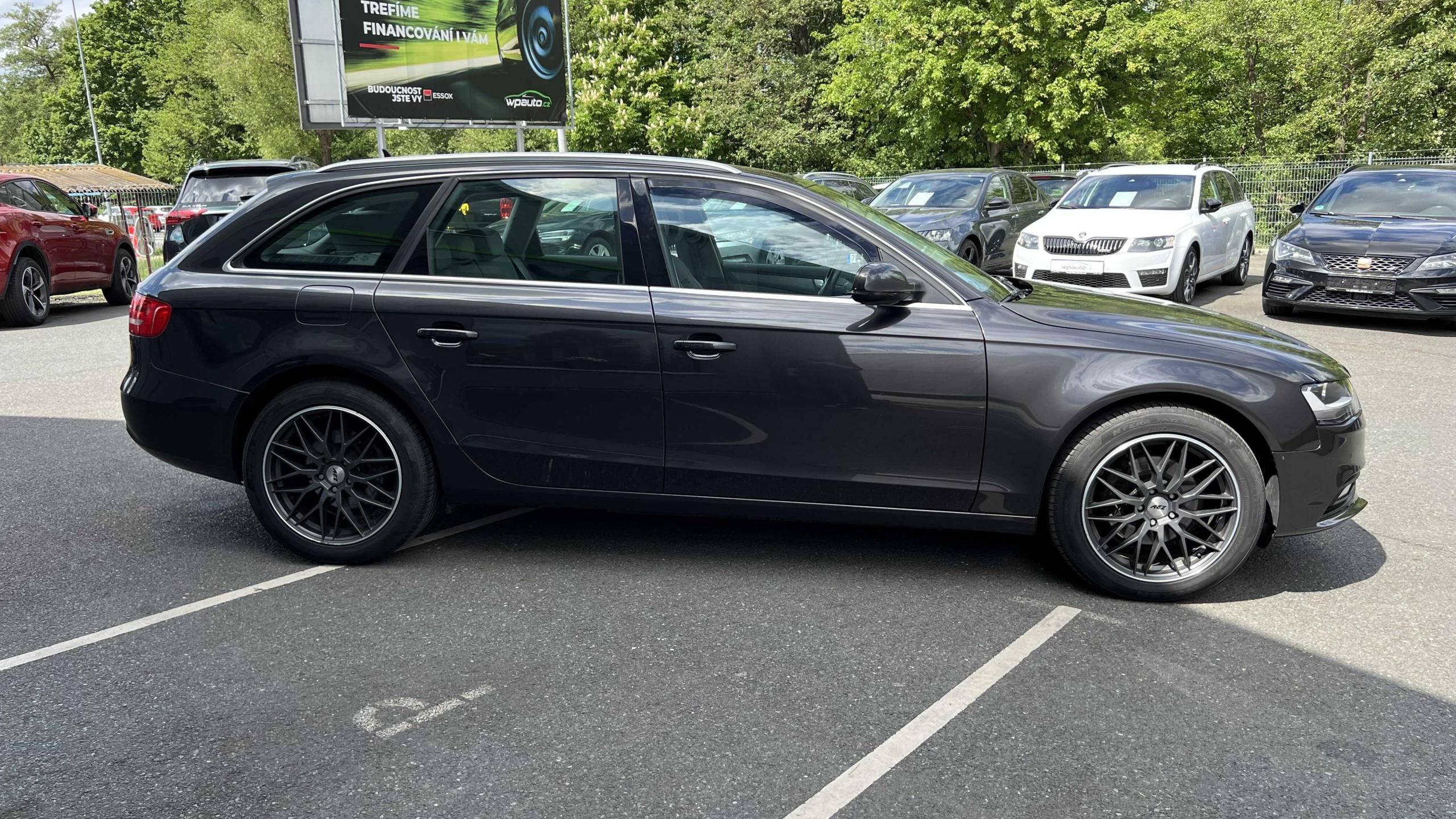 Audi A4 Avant, B8 2.0 TDi 110 kW PO ROZVODECH - fotka 5