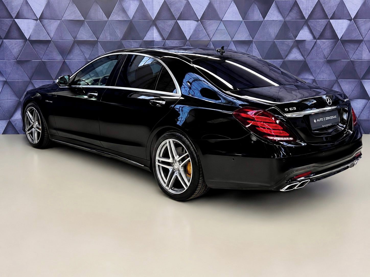 Mercedes-Benz Třídy S, V8 4MATIC LONG, WEBASTO, PANO - fotka 5