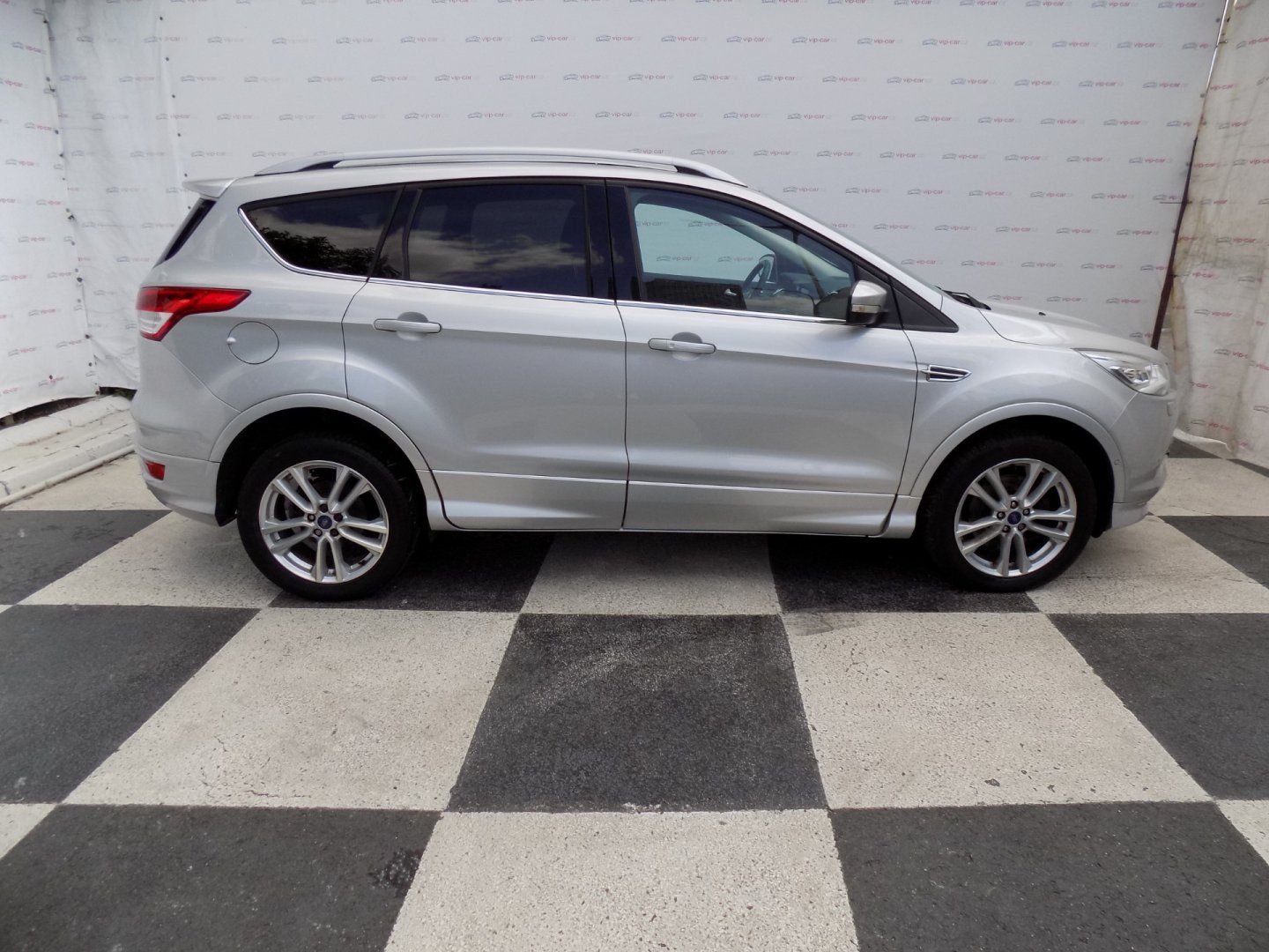 Ford Kuga, 2.0TDCi/Individual/AWD/AT/ - fotka 6